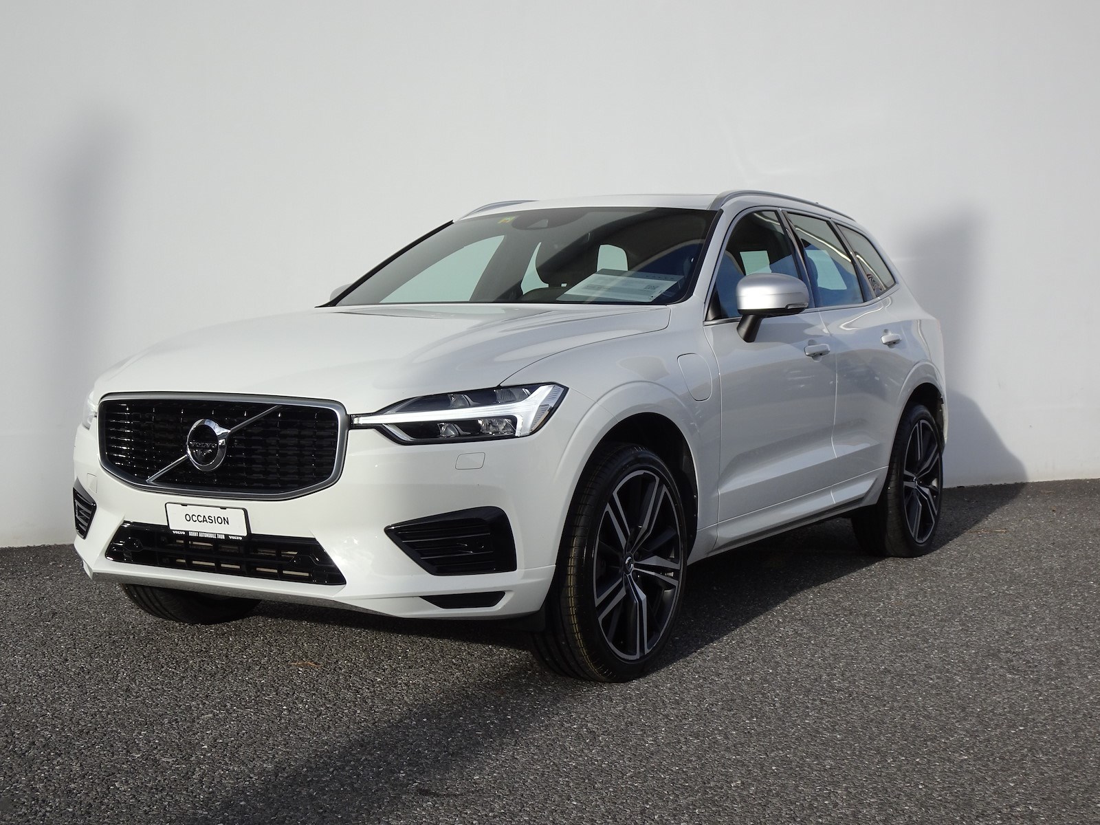 VOLVO XC60 2.0 T8 TE R-Design AWD