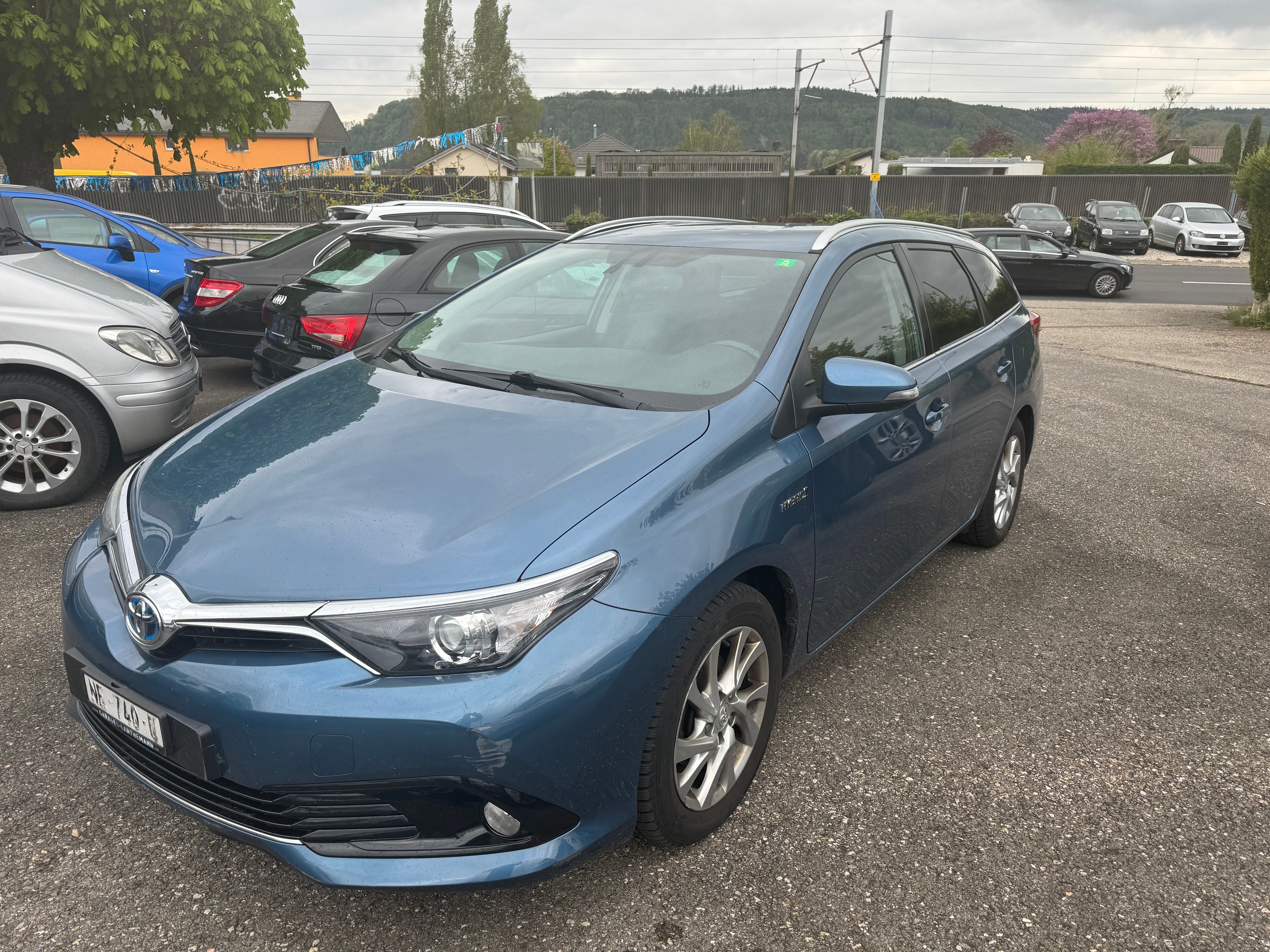 TOYOTA Auris Touring Sports 1.8 HSD Trend e-CVT