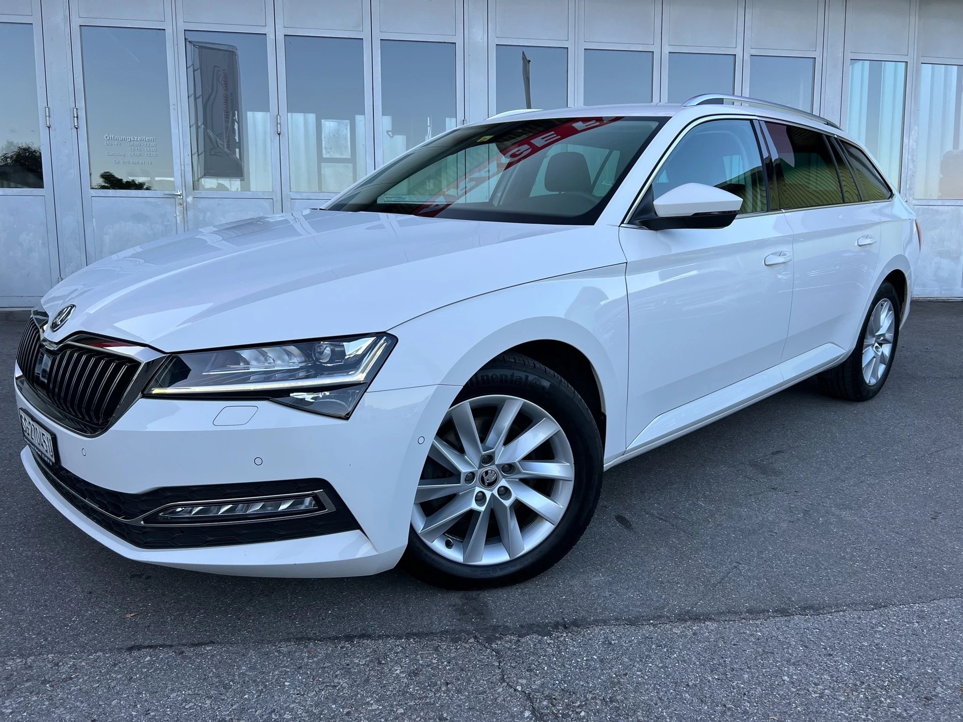 SKODA Superb Combi 2.0 TDi Style 4x4 DSG