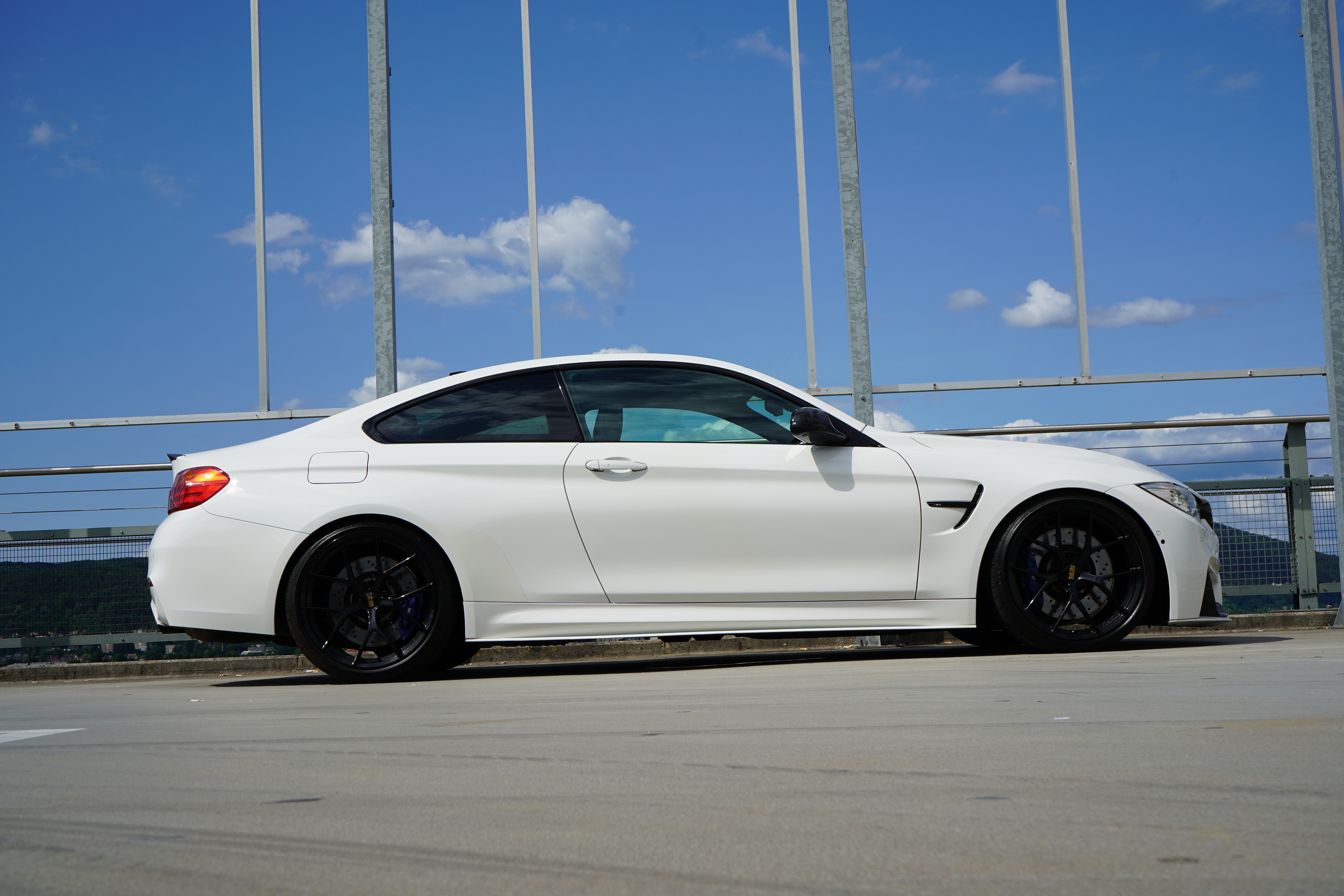 BMW M4 COUPÉ DKG CARBON l 431 PS