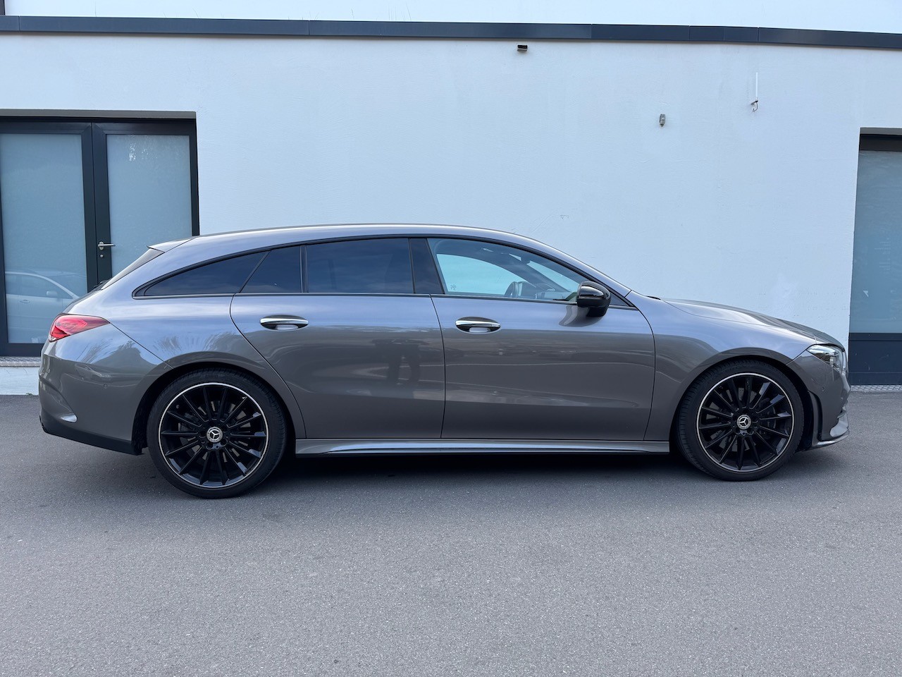 MERCEDES-BENZ CLA Shooting Brake 250 4Matic 7G-DCT Swiss Star