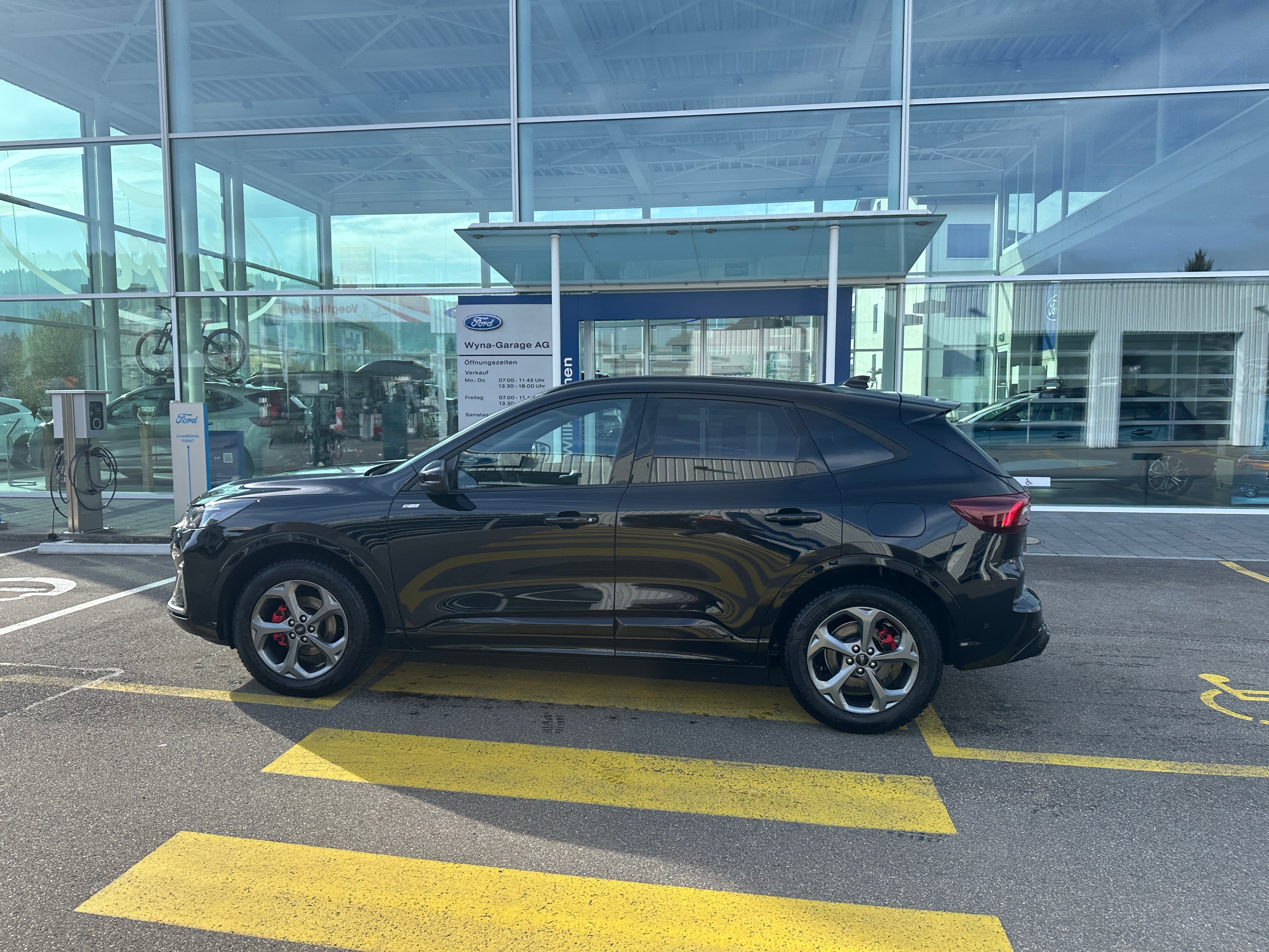 FORD Kuga 2.5 FHEV ST-Line X 4WD