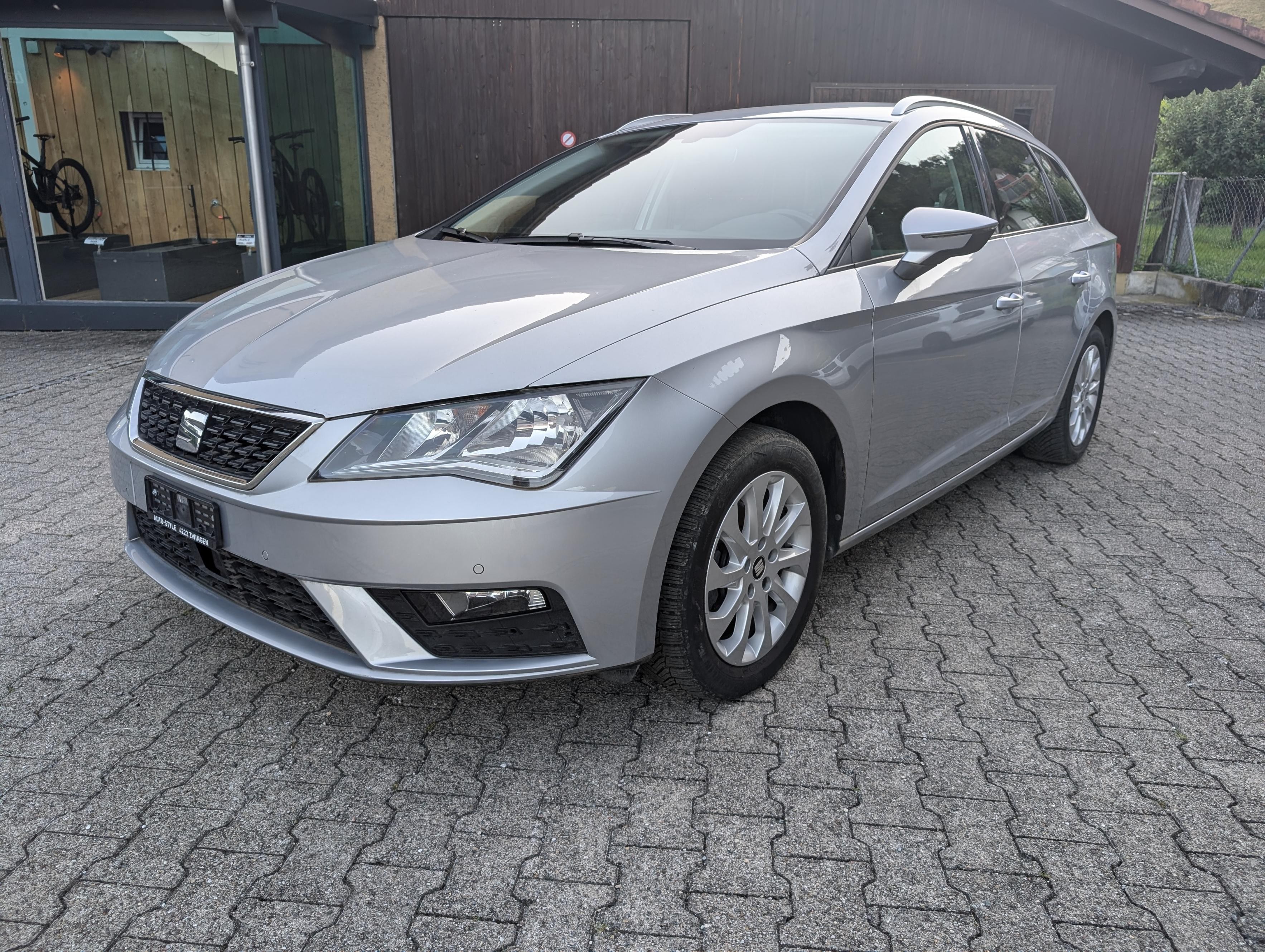 SEAT Leon ST 1.6 TDI CR Style DSG