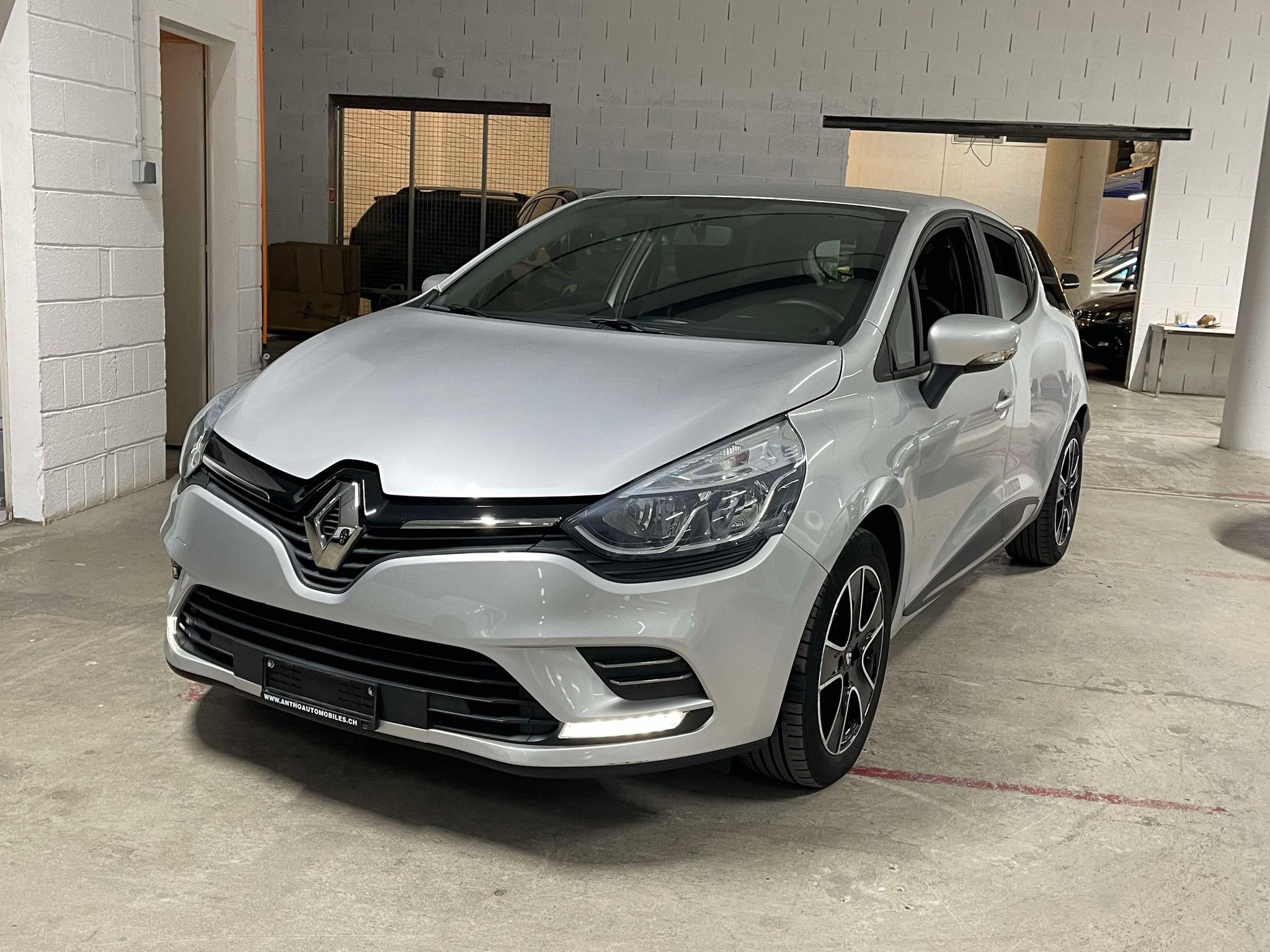 RENAULT Clio 0.9 12V Zen