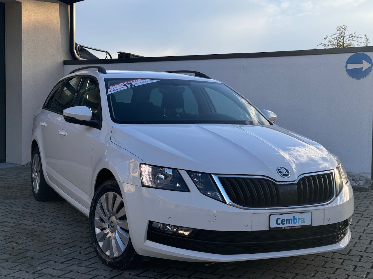 SKODA Octavia Combi 1.6 TDI Ambition DSG / RUFEN SIE AN UND ERHALTEN SIE DEN BLACKWEEKPREIS****