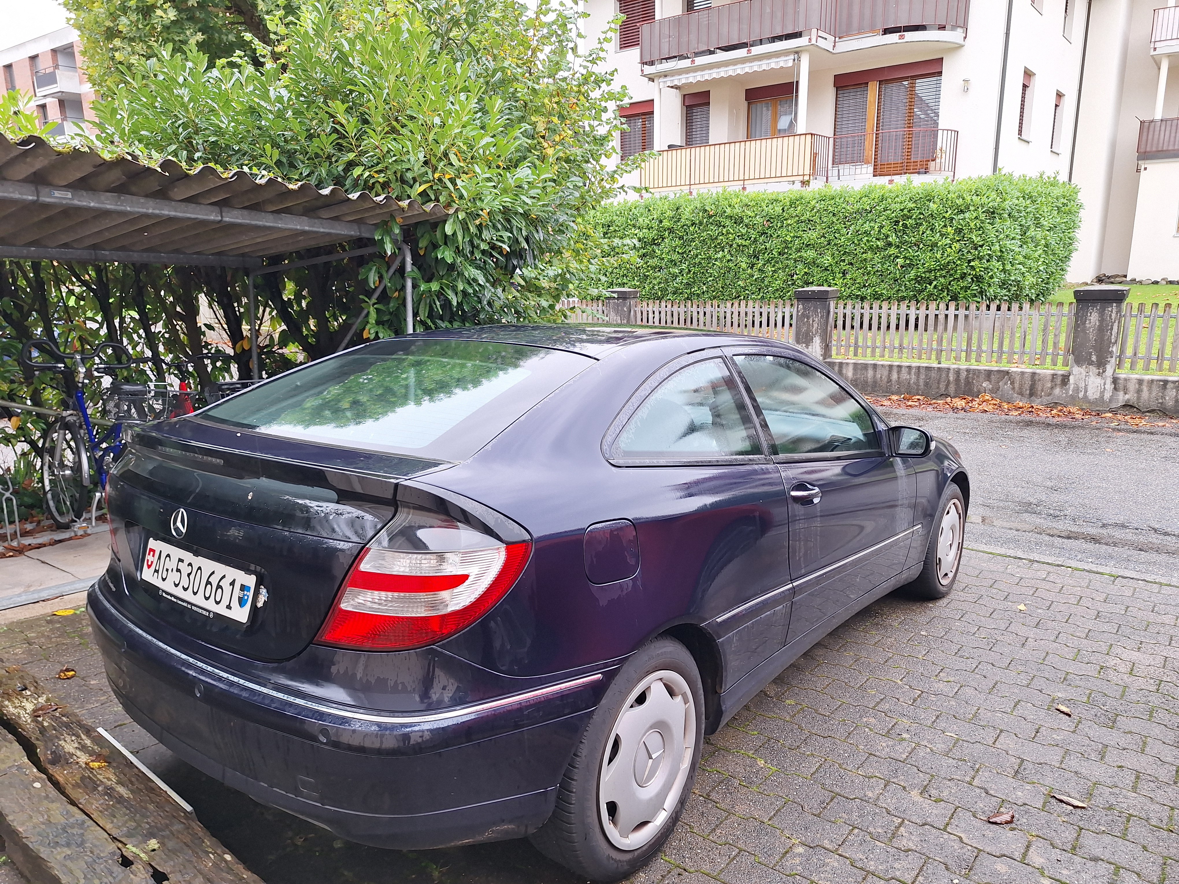 MERCEDES-BENZ C 200