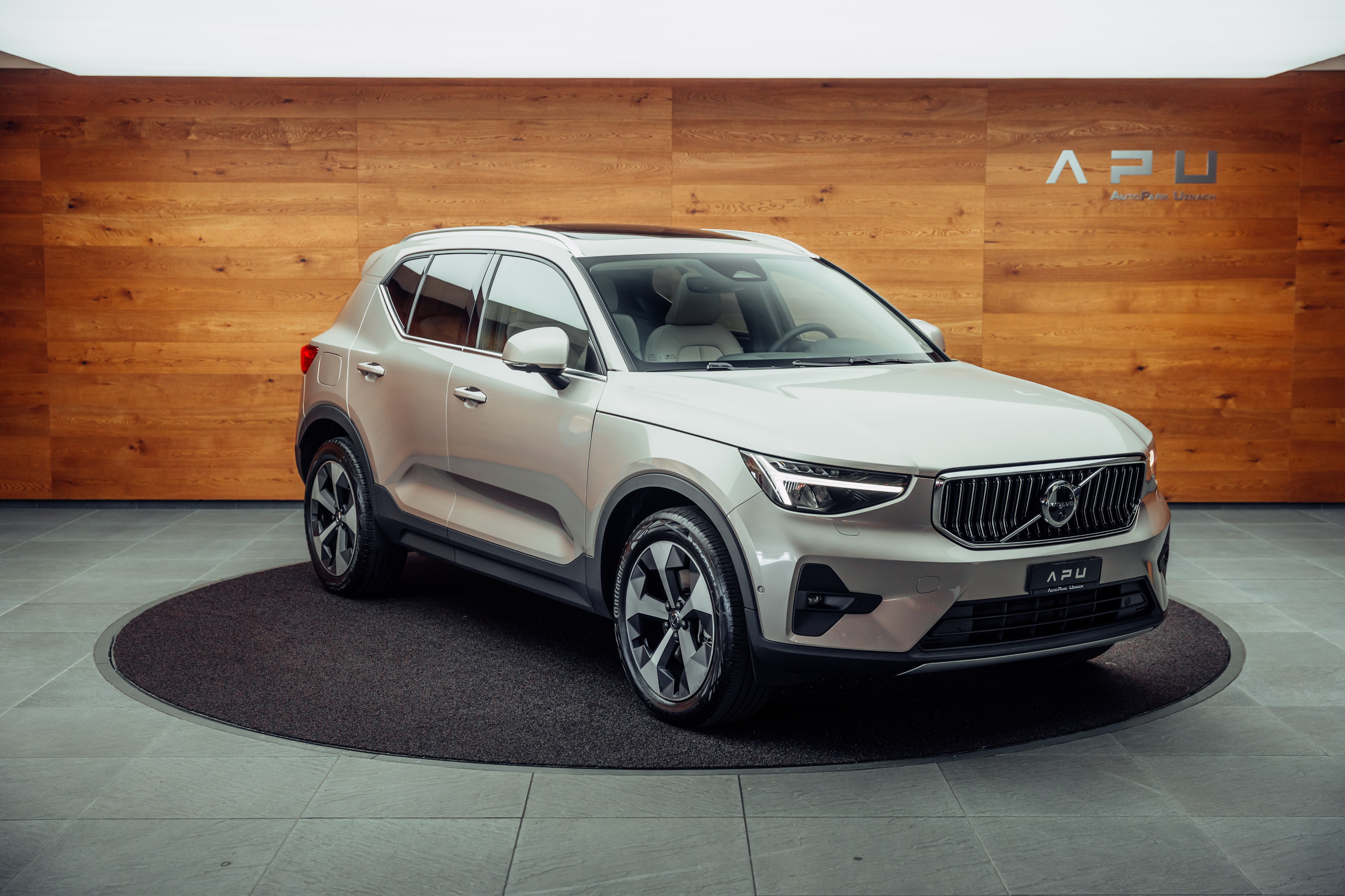 VOLVO XC40 B4 Benzin Mild Hybrid AWD Ultim. Dark DCT