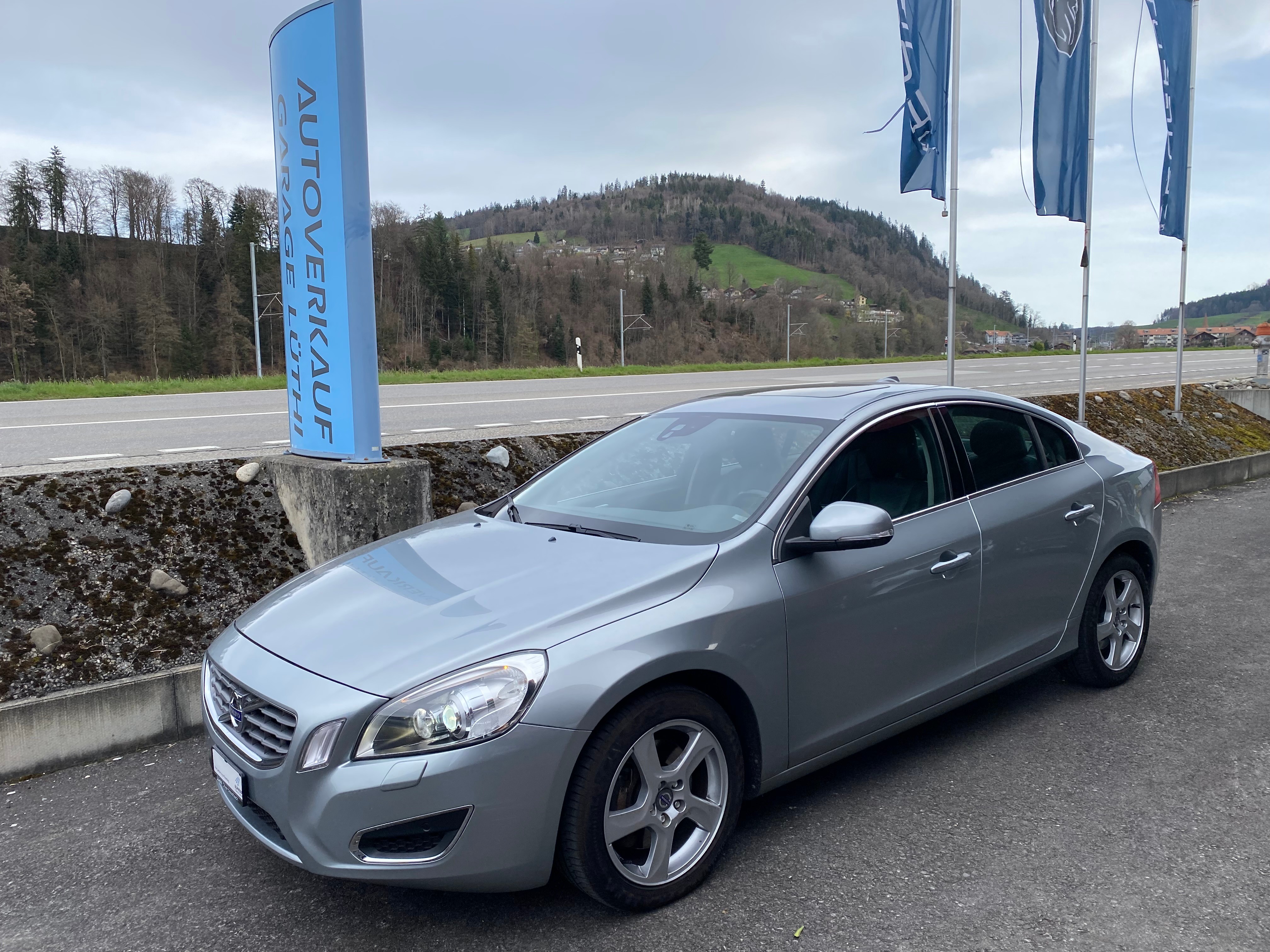 VOLVO S60 D5 AWD Summum Geartronic 4X4