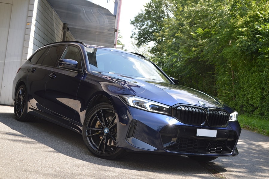 BMW 330e x DriveTouring Steptronic M Sport