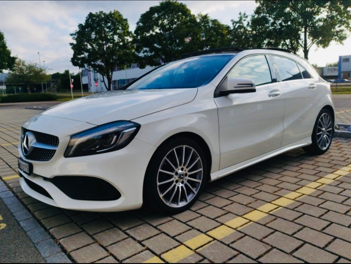 MERCEDES-BENZ A 220 d AMG-Line 4 Matic 7G-DCT 1. Hand ????CH Auto - Panorama Schiebedach - Head Up - Harman/Kardon Soundsystem