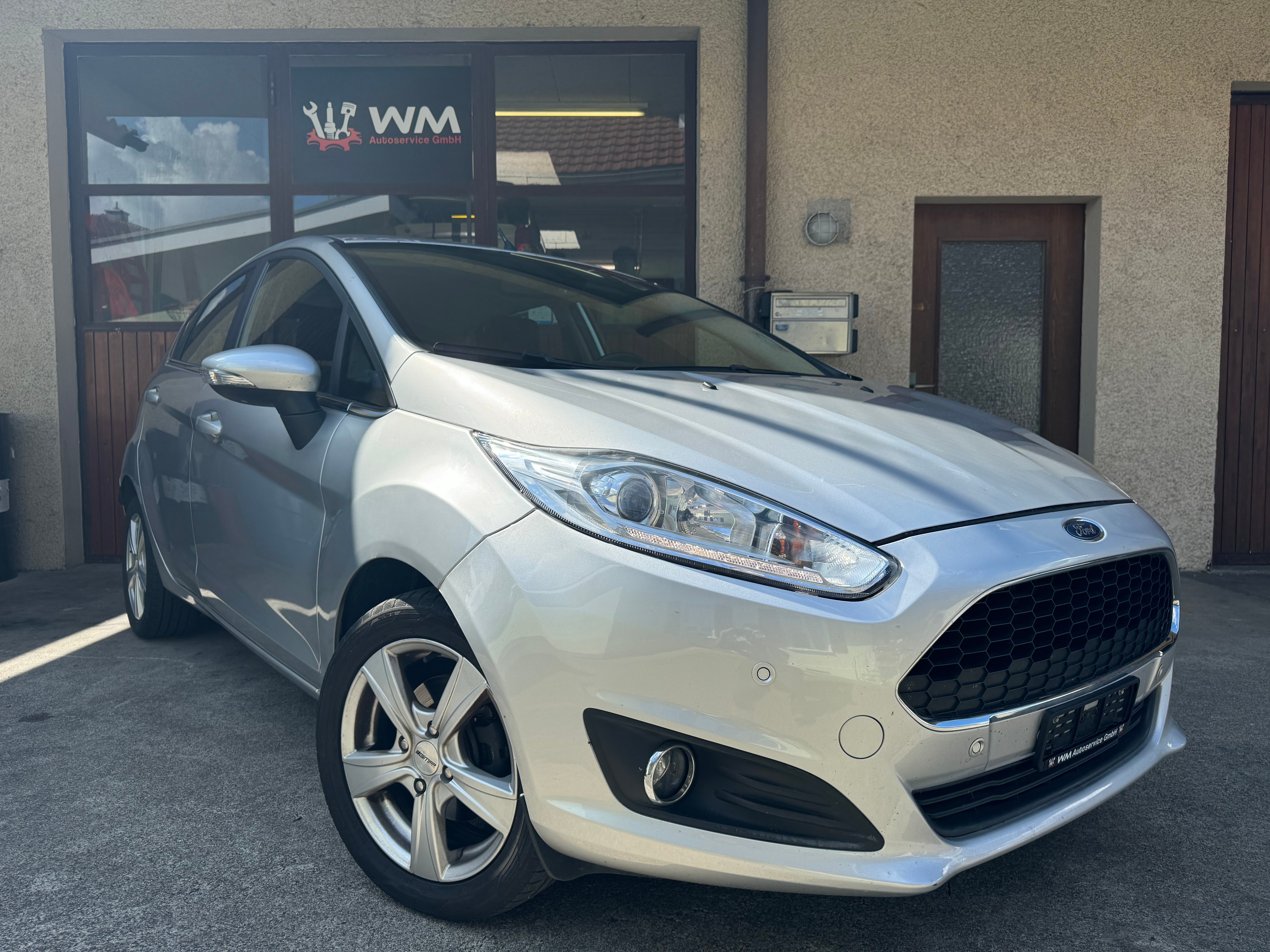 FORD Fiesta 1.0 SCTi Titanium PowerShift