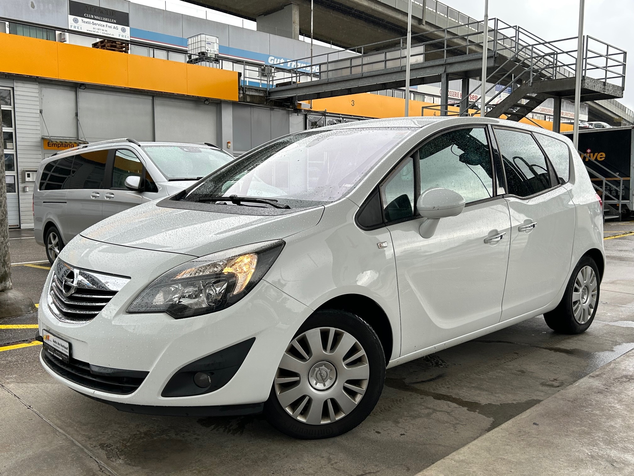 OPEL Meriva 1.4 Turbo Cosmo Ab MFK 02.2023 / 8-fach bereift