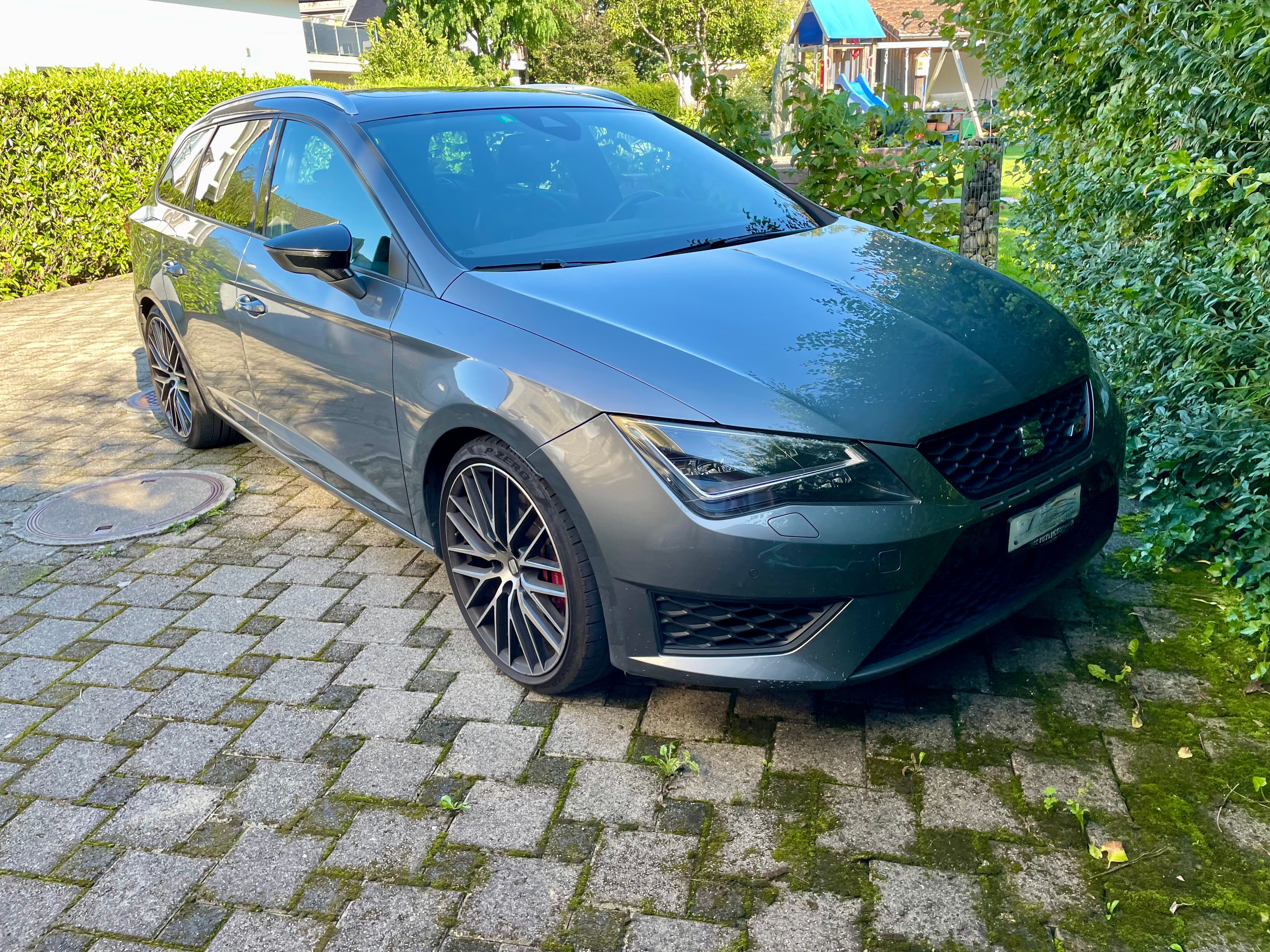 SEAT Leon ST 2.0 TSI Cupra 290 DSG