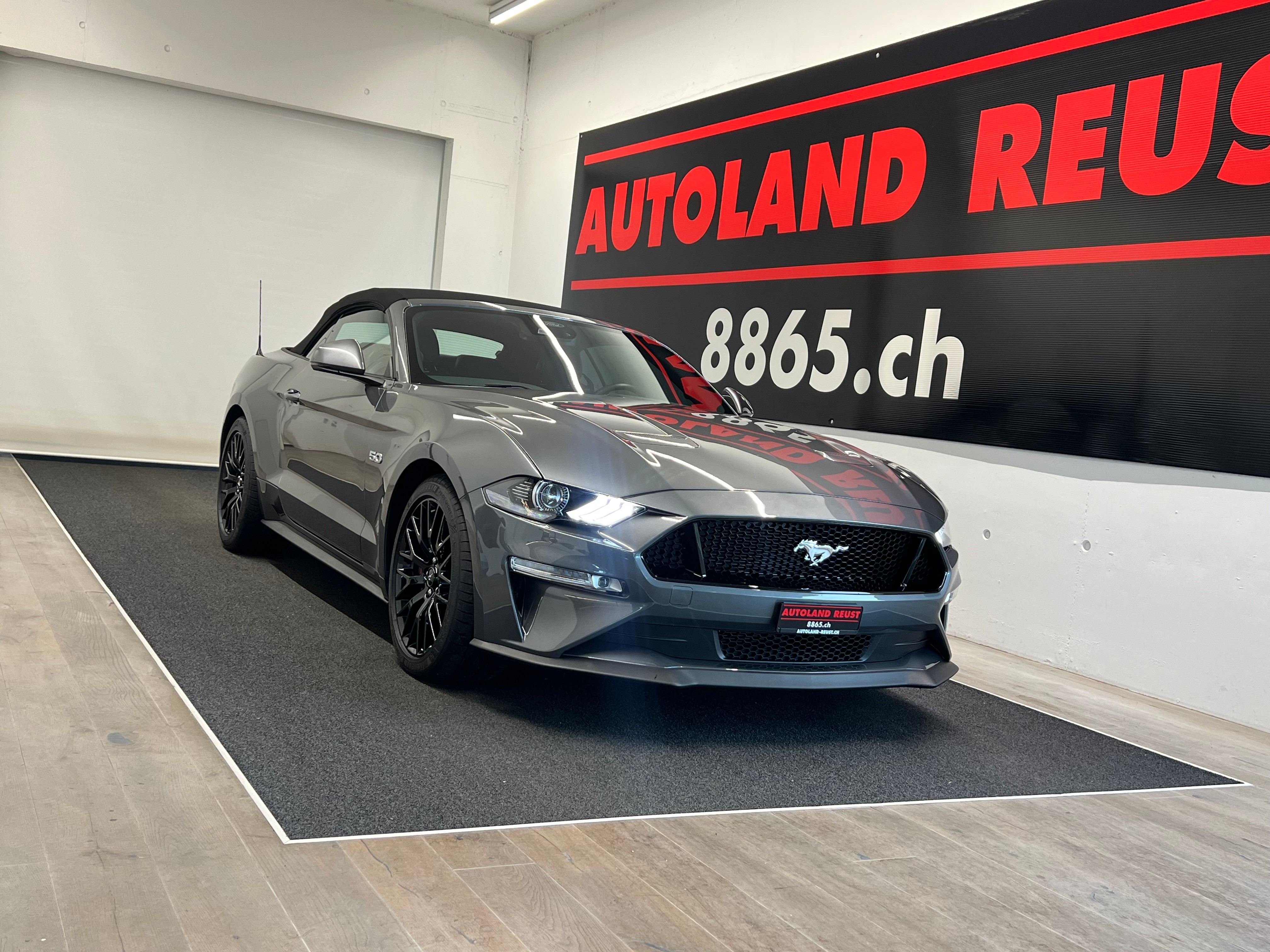 FORD Mustang Convertible 5.0 V8 GT Automat