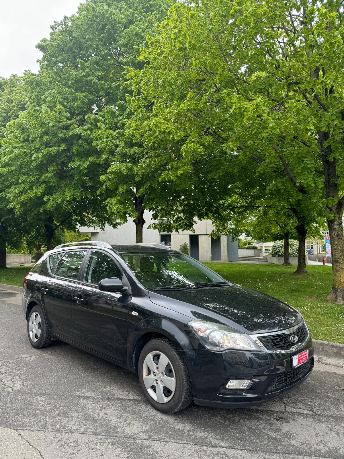 KIA Ceed Sporty Wagon 1.6 16V Trend