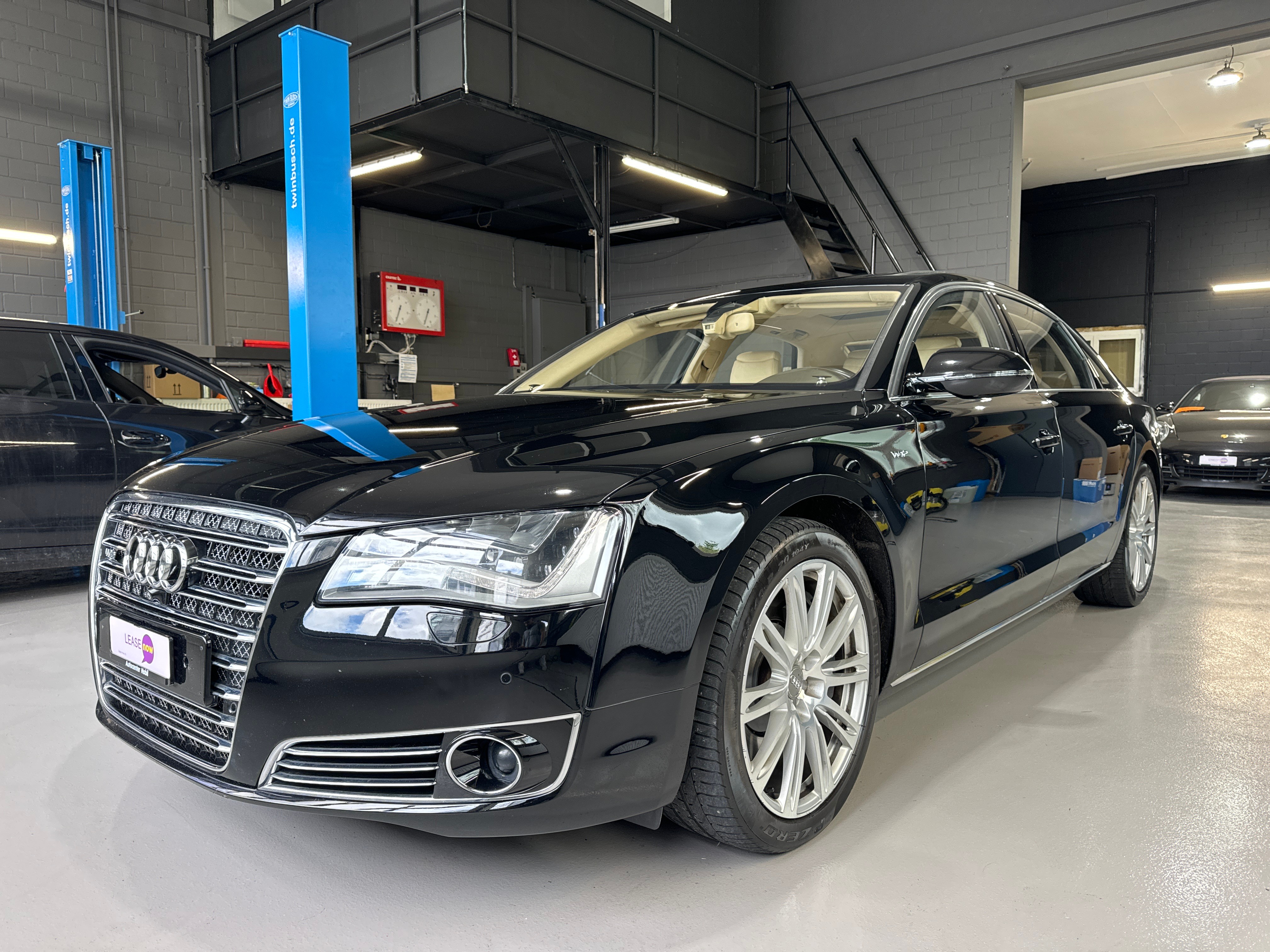 AUDI A8 L 6.3 FSI W12 quattro tiptronic