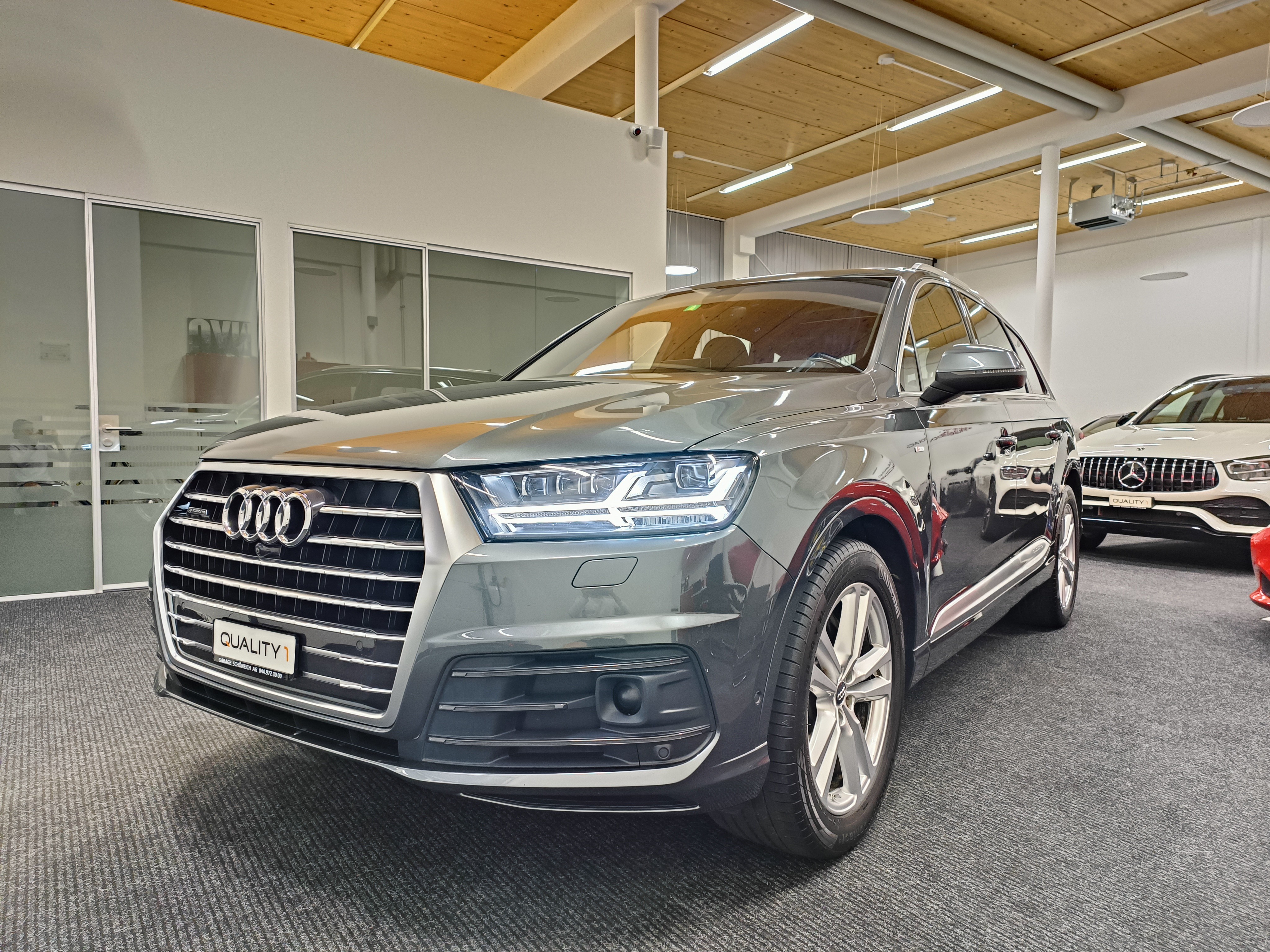 AUDI Q7 3.0 TDI 7 Plätzer / quattro tiptronic