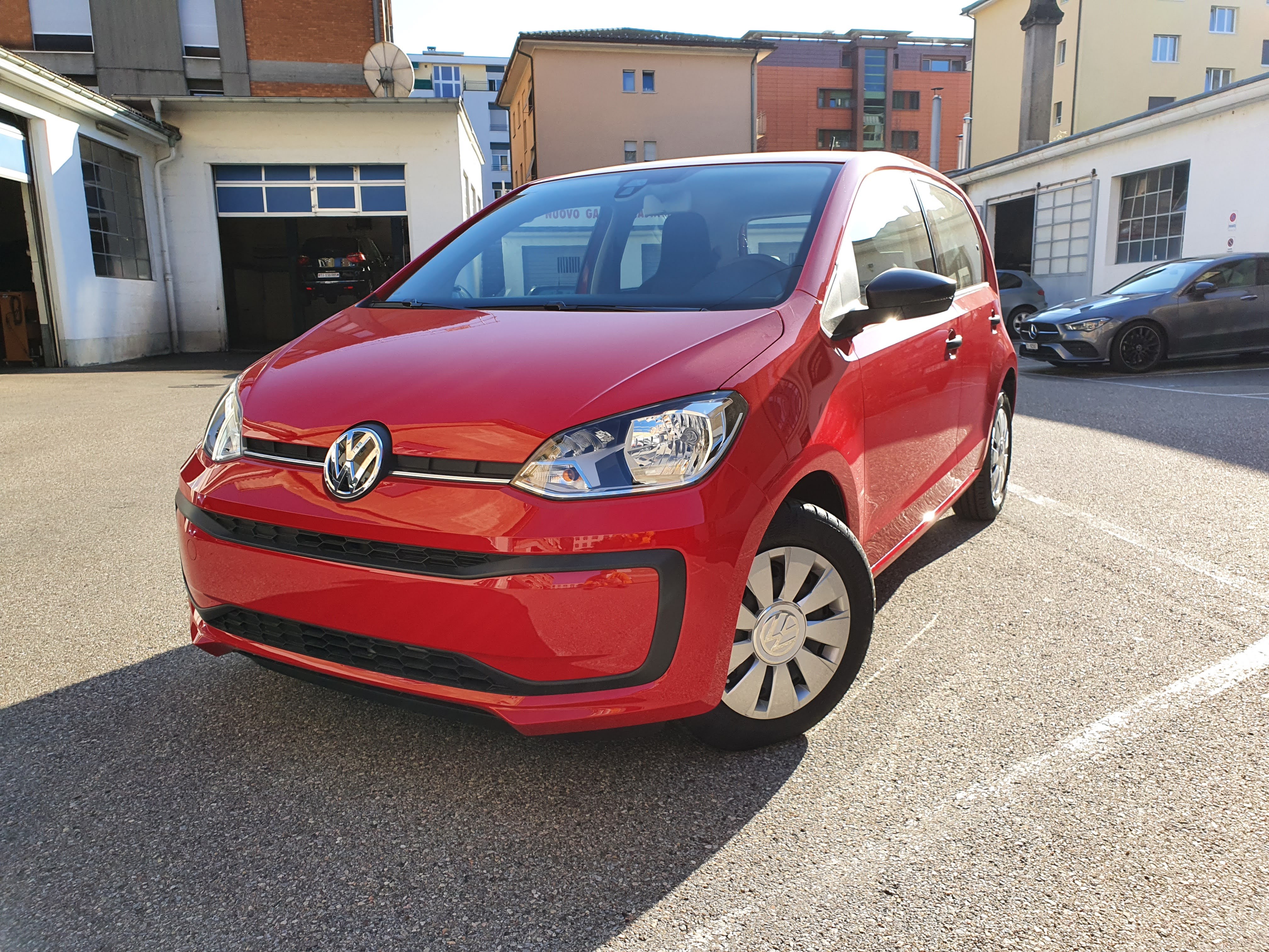 VW Up 1.0 MPI take up