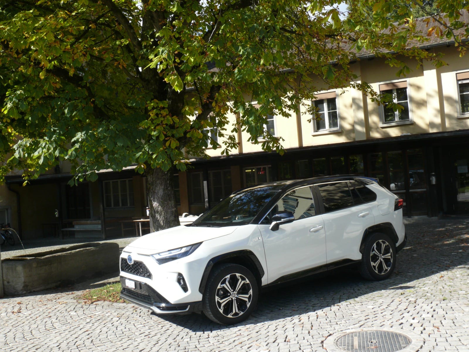 TOYOTA RAV-4 2.5 PHEV Platinum e-CVT 4WD