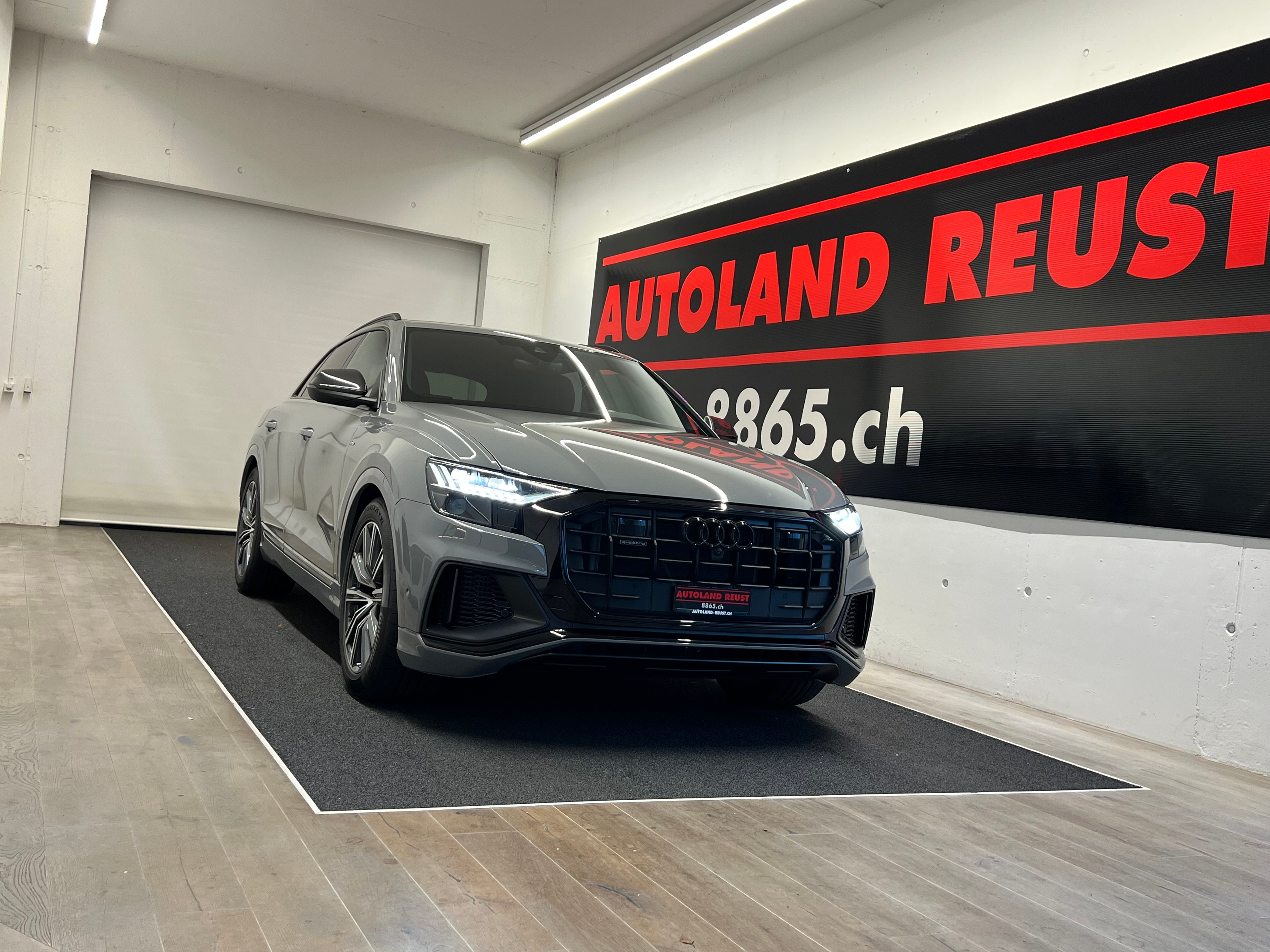 AUDI Q8 55 TFSI quattro tiptronic