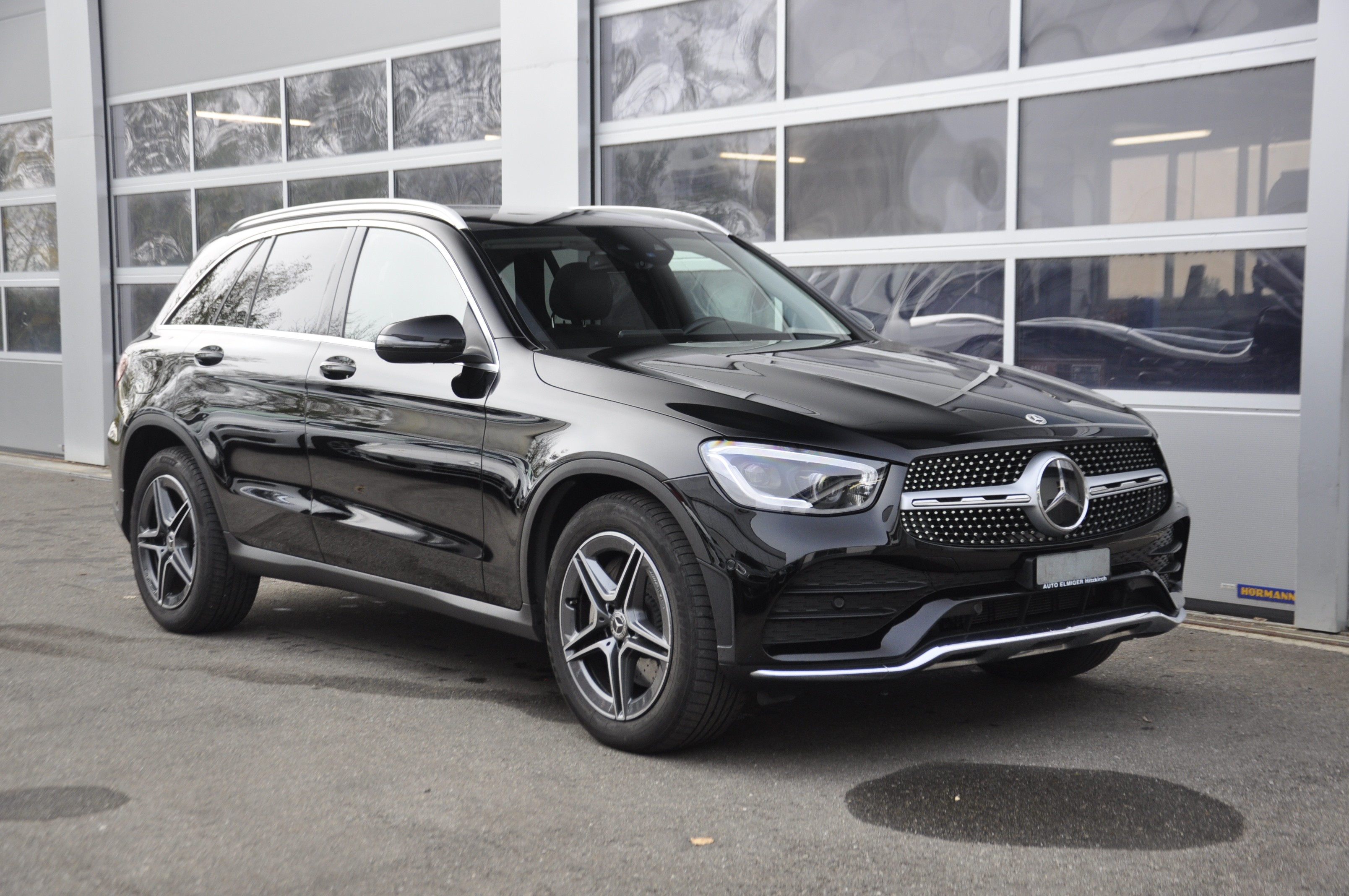 MERCEDES-BENZ GLC 200 AMG Line 4Matic 9G-Tronic