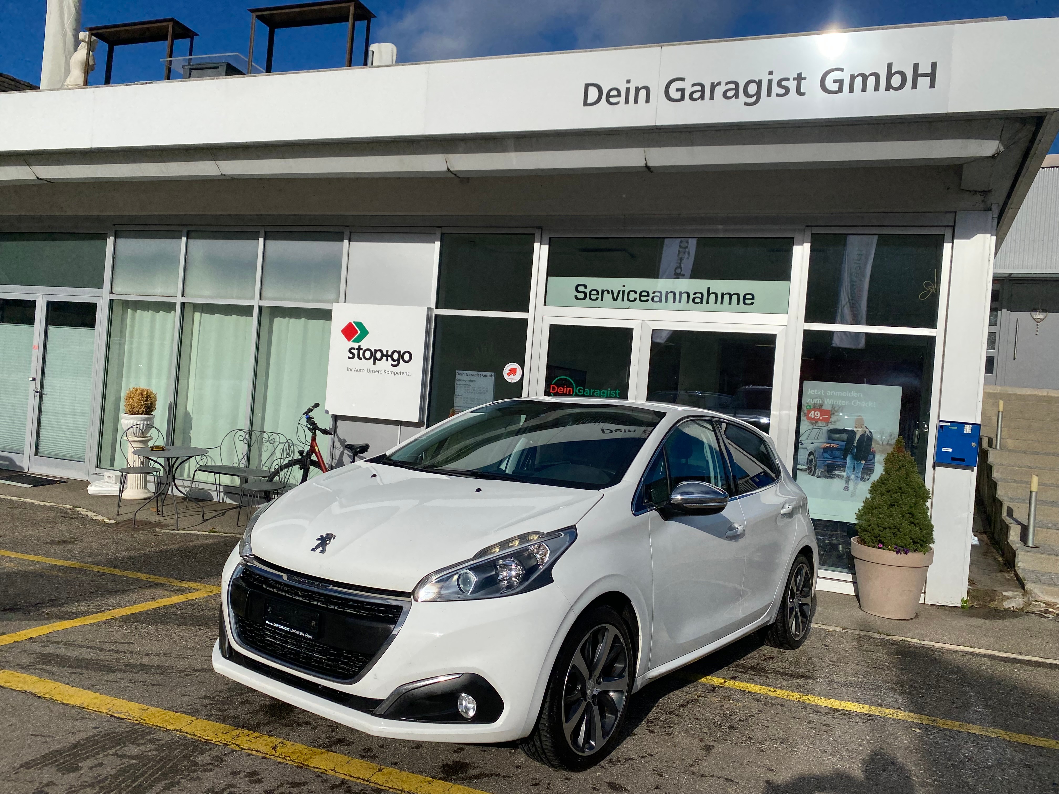 PEUGEOT 208 1.6 THP Allure