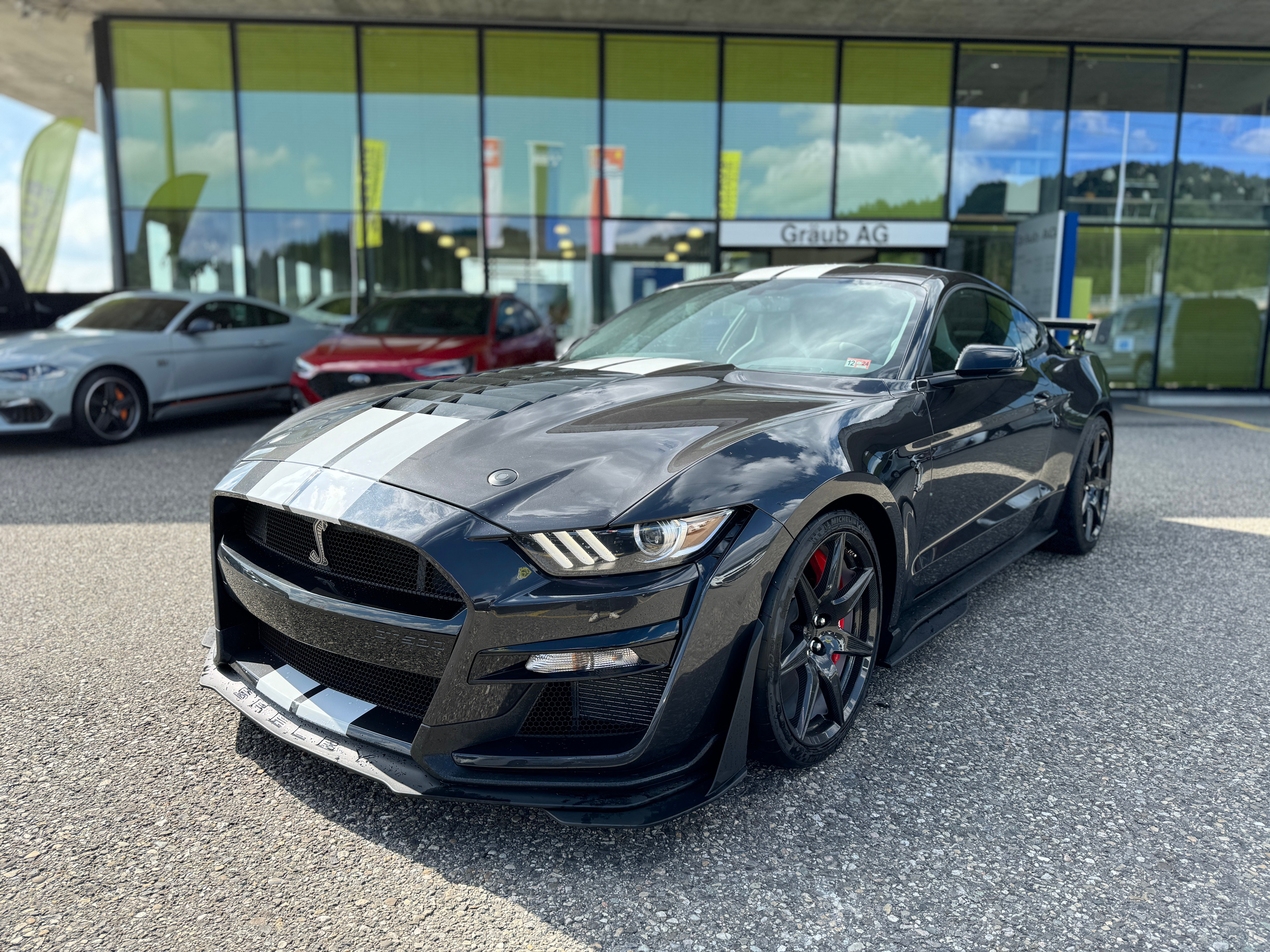 FORD Mustang SHELBY GT500 5.2L 778 PS TRACK PACK Painted Stripes - Dark Matter Grey Gratis-Service