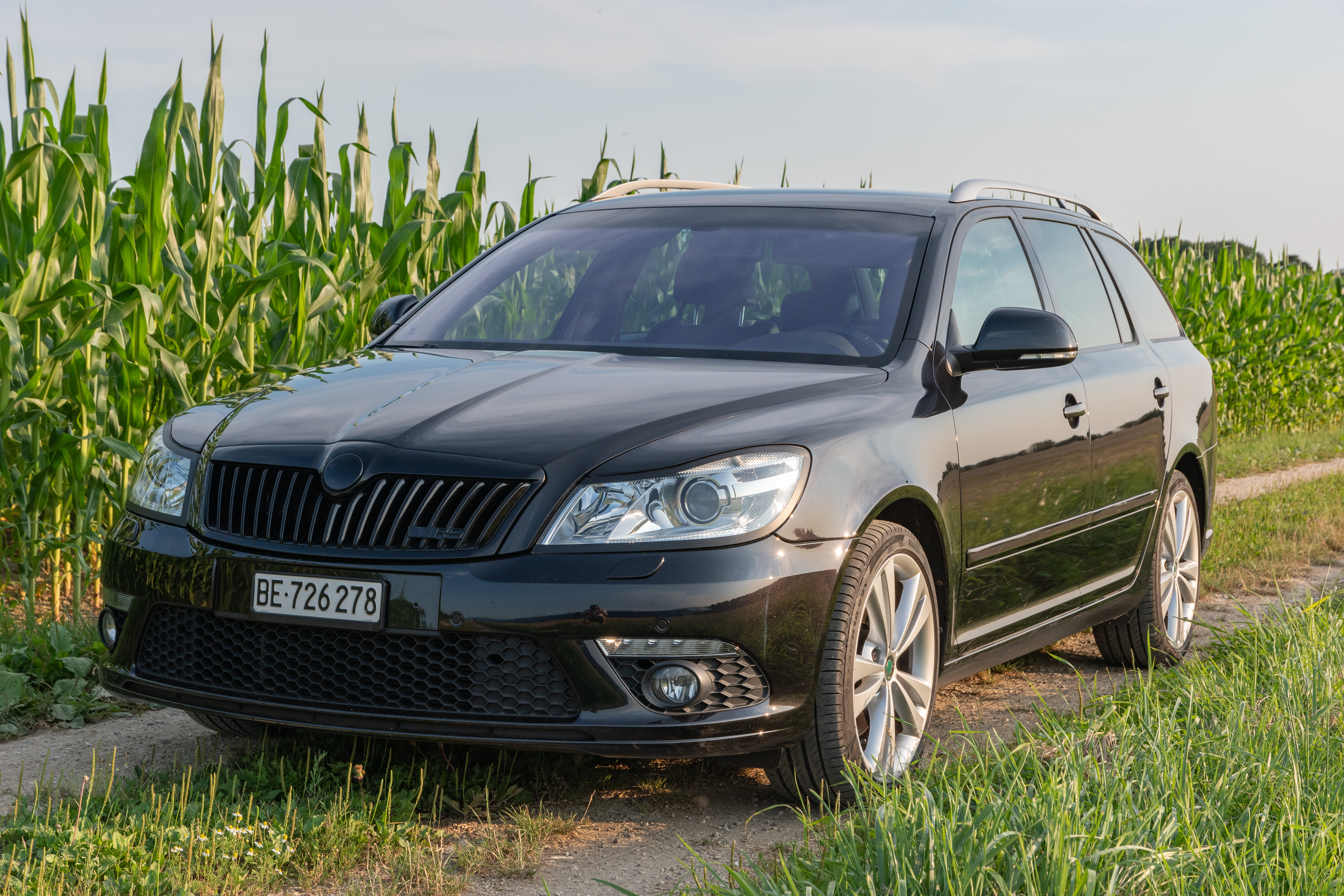 SKODA Octavia Combi 2.0 TSI RS