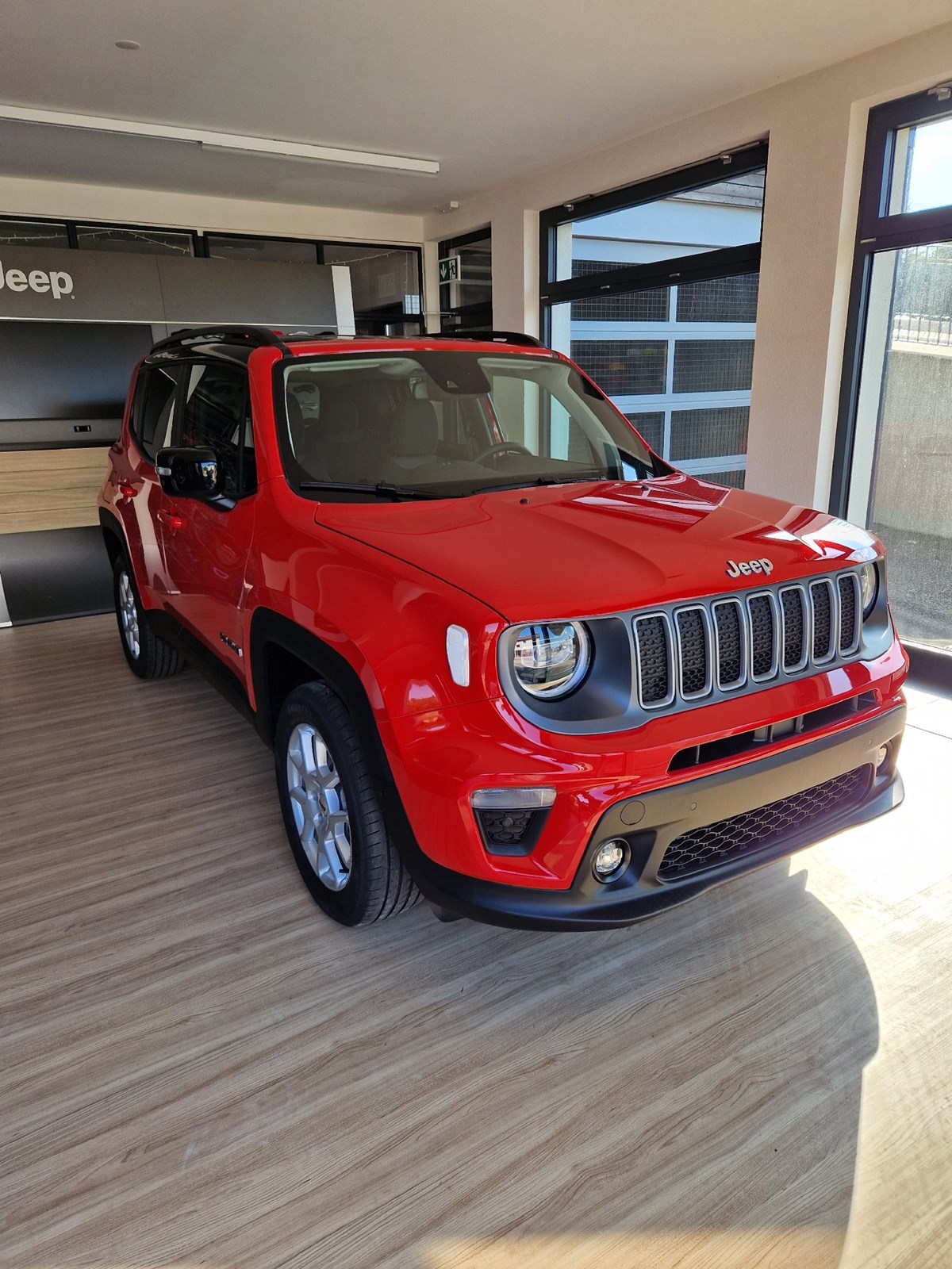 JEEP Renegade 1.3 T PHEV Swiss Limited AWD