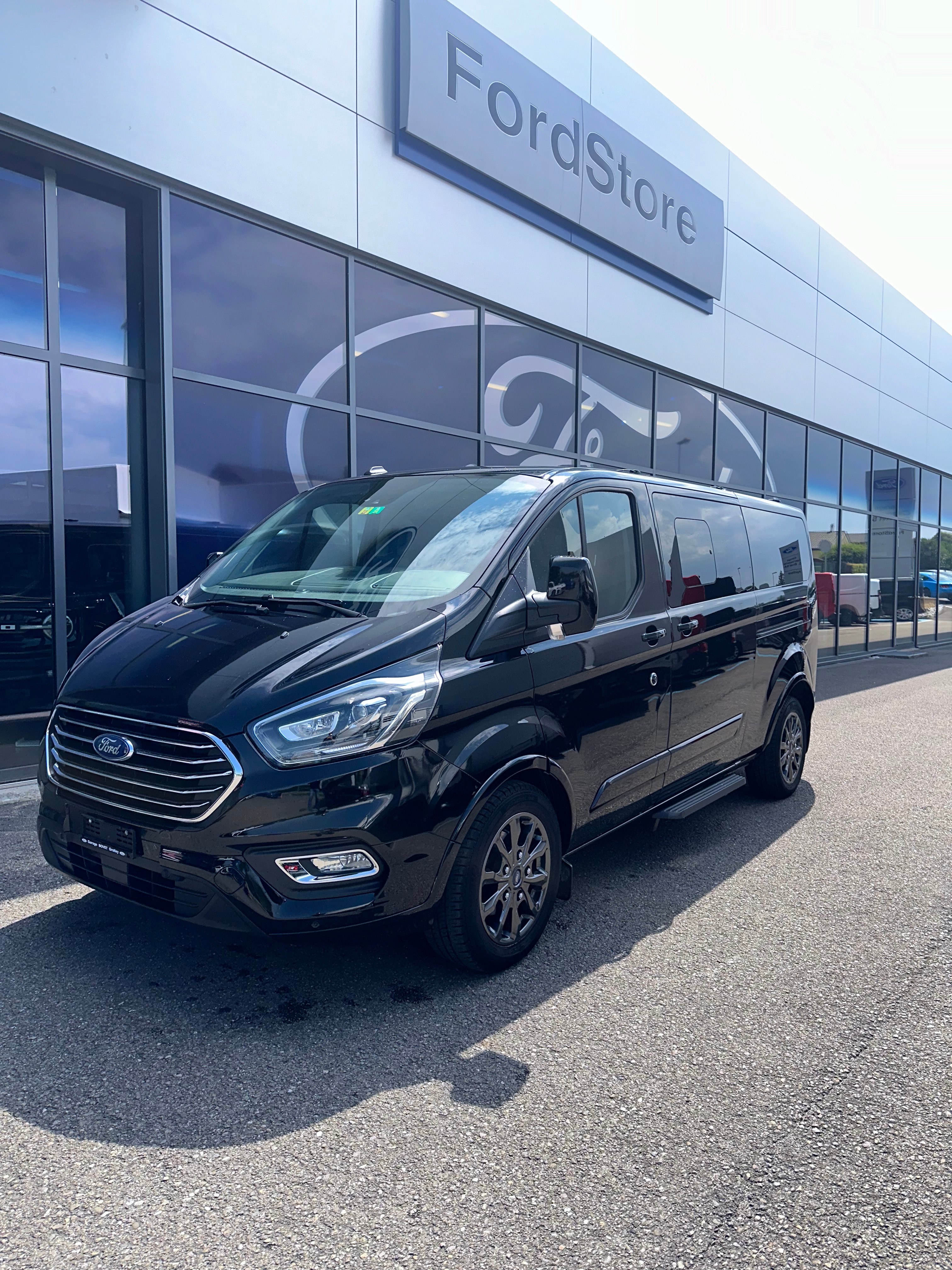 FORD Tourneo C bus 320 L2 2.0 TDCi 185 Titanium X