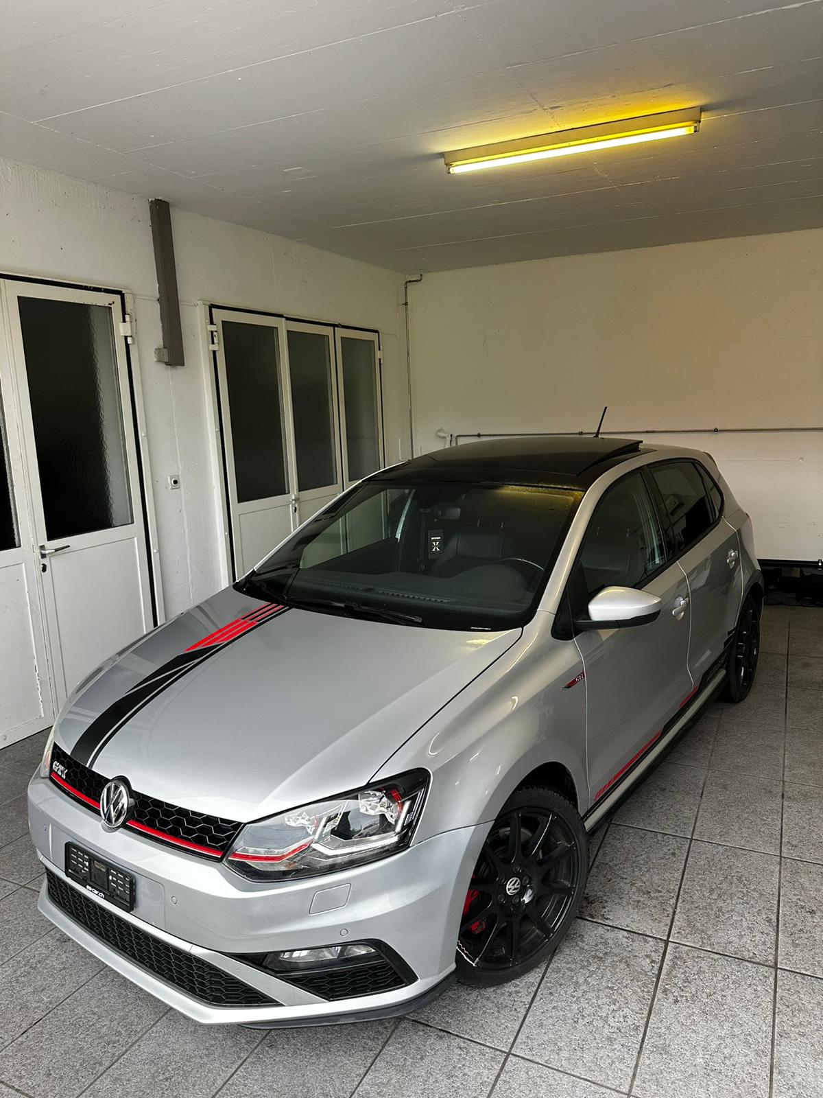 VW Polo 1.8 TSI GTI 230