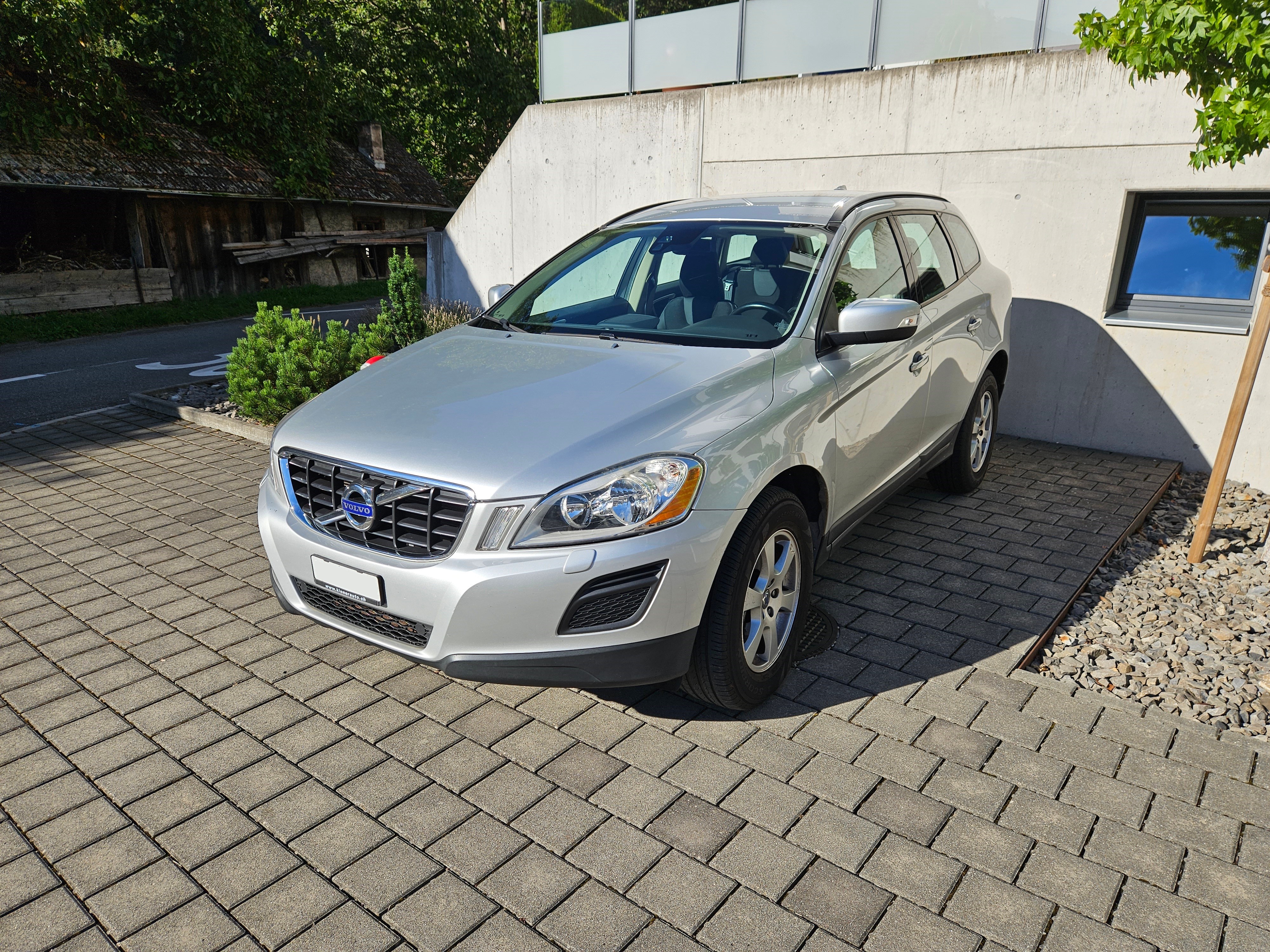 VOLVO XC60 DRIVe Kinetic