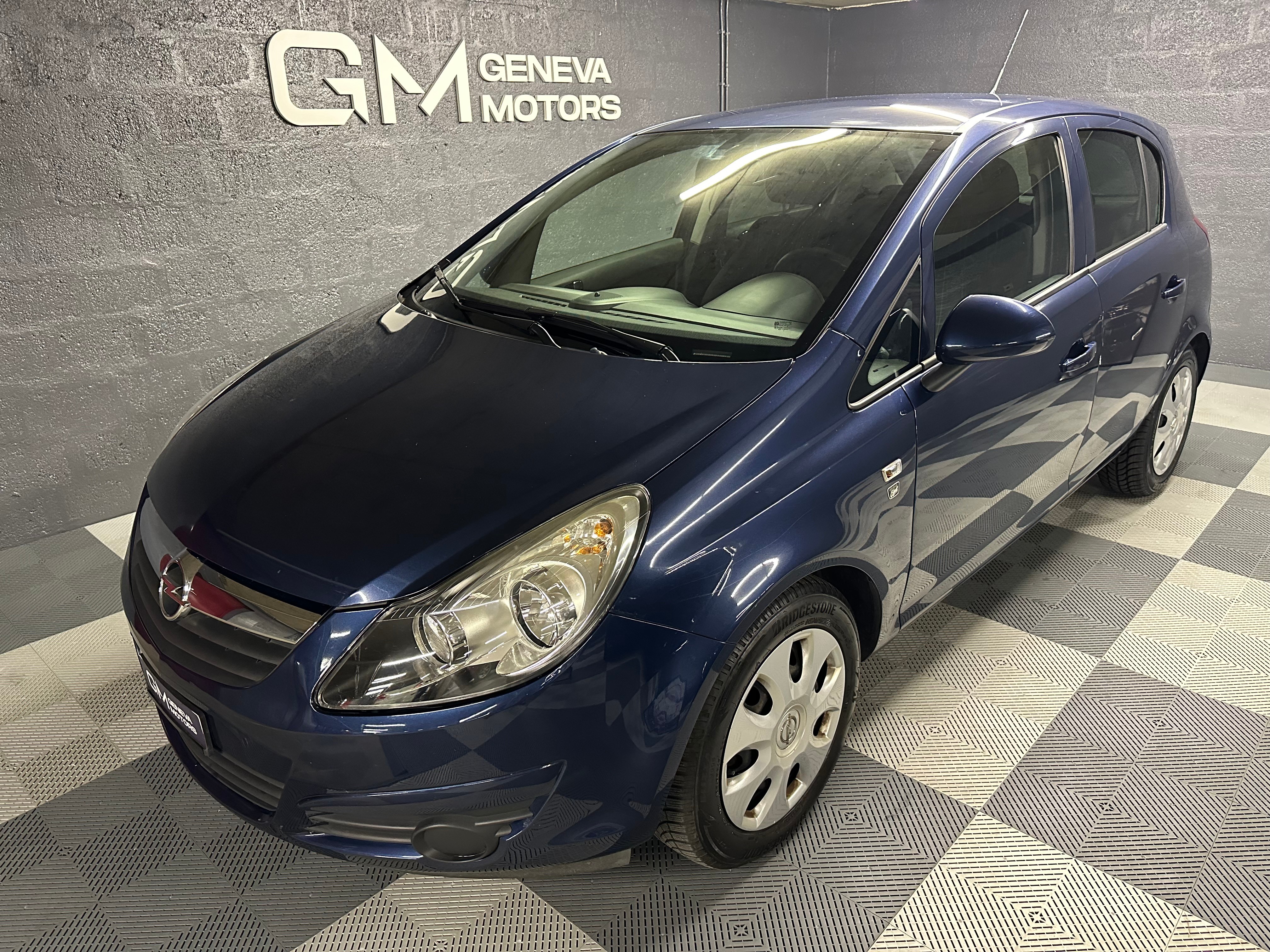 OPEL Corsa 1.4 TP Enjoy Automatic