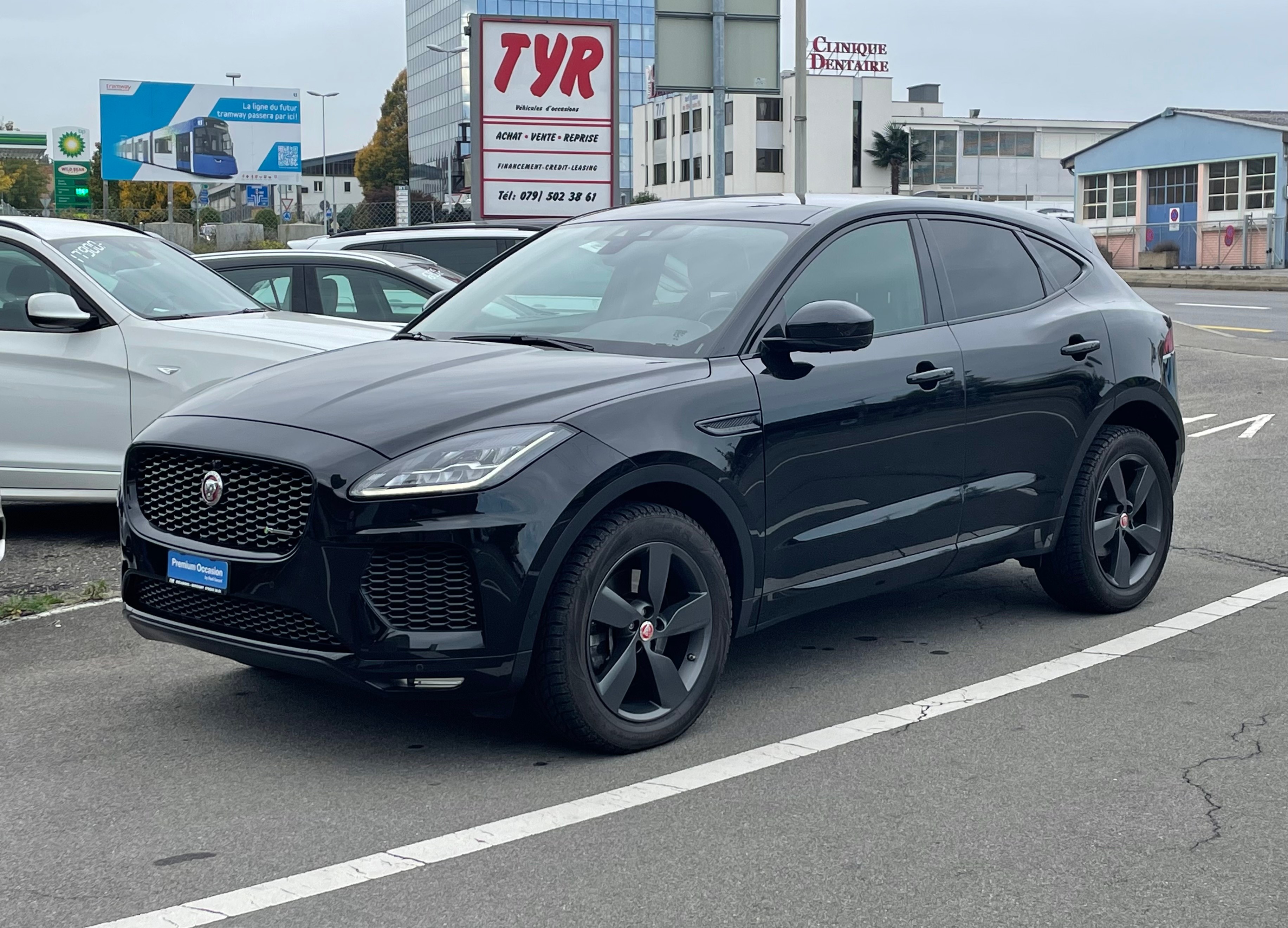 JAGUAR E-Pace 2.0 P250 R-Dynamic S AWD Automatik