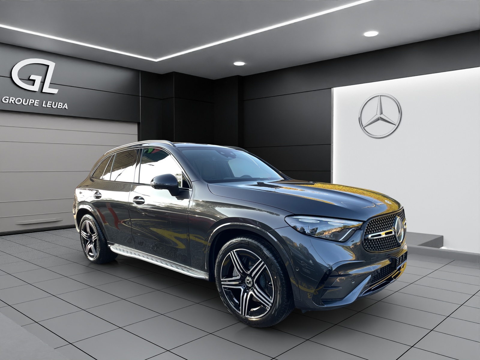 MERCEDES-BENZ GLC 300 4Matic AMG Line 9G-Tronic