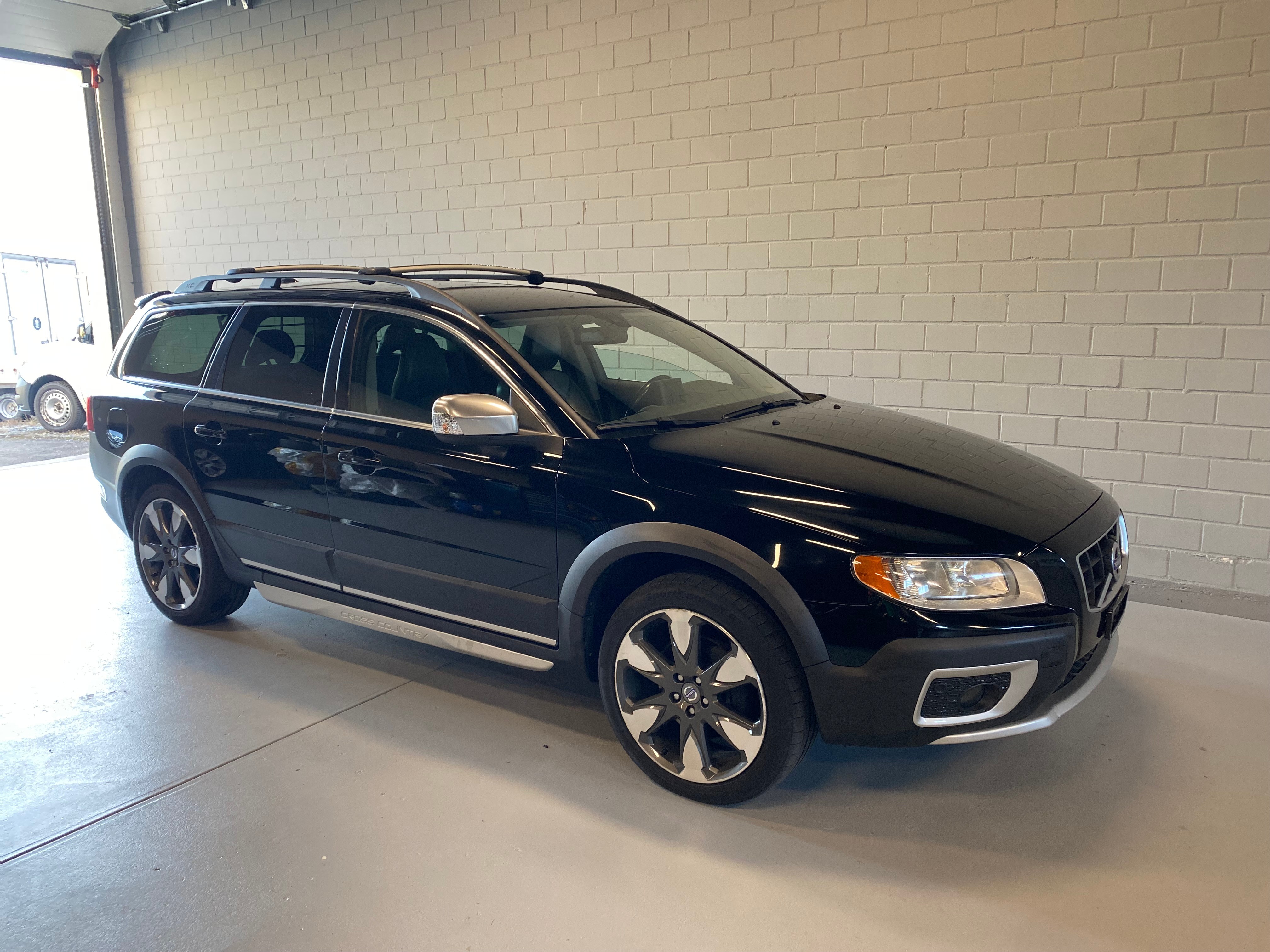 VOLVO XC70 2.4D AWD Momentum Geartronic