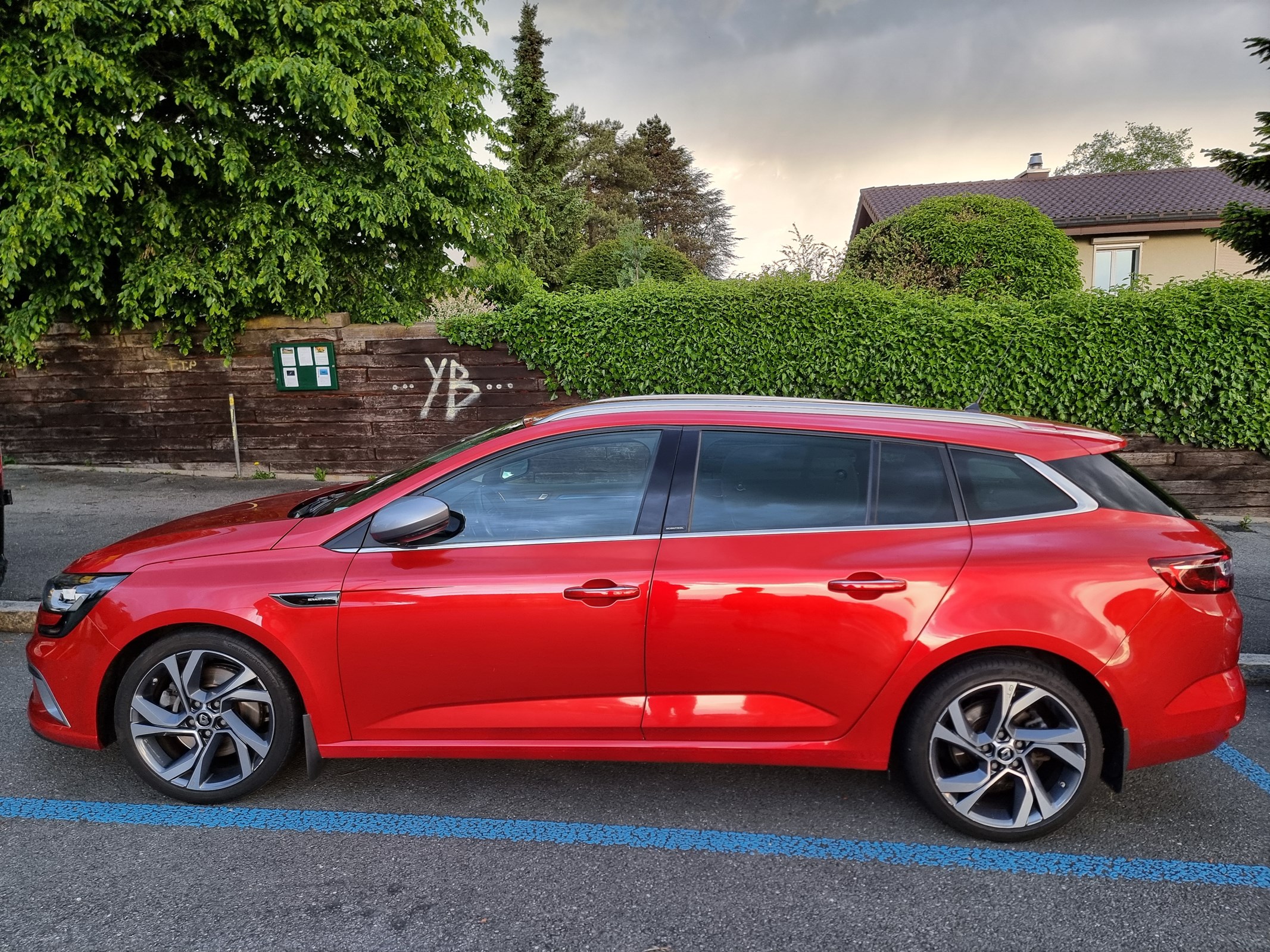 RENAULT Mégane Grandtour 1.6 dCi GT EDC