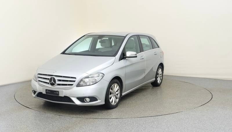 MERCEDES-BENZ B 200 7G-DCT