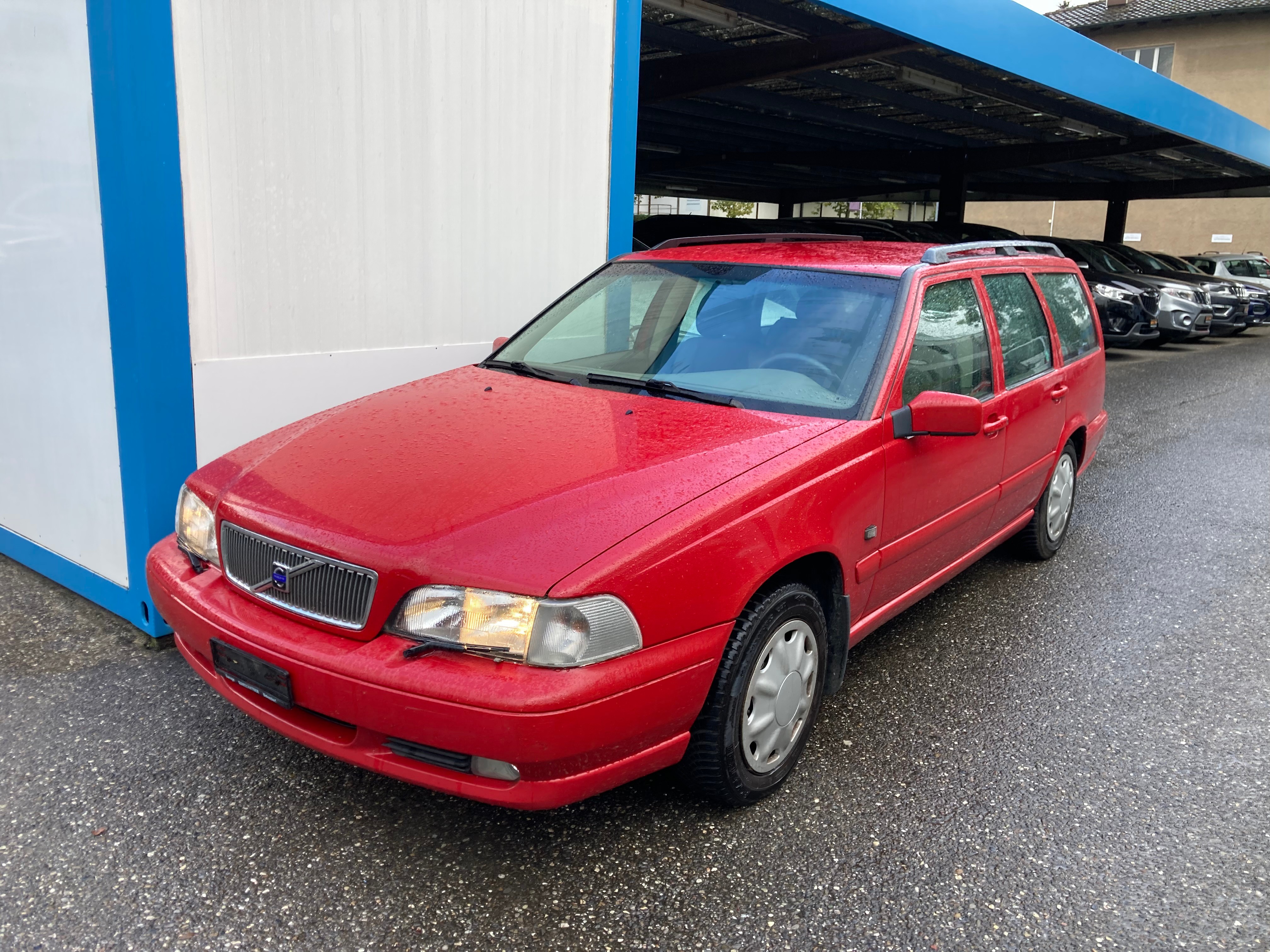 VOLVO V70 2.5