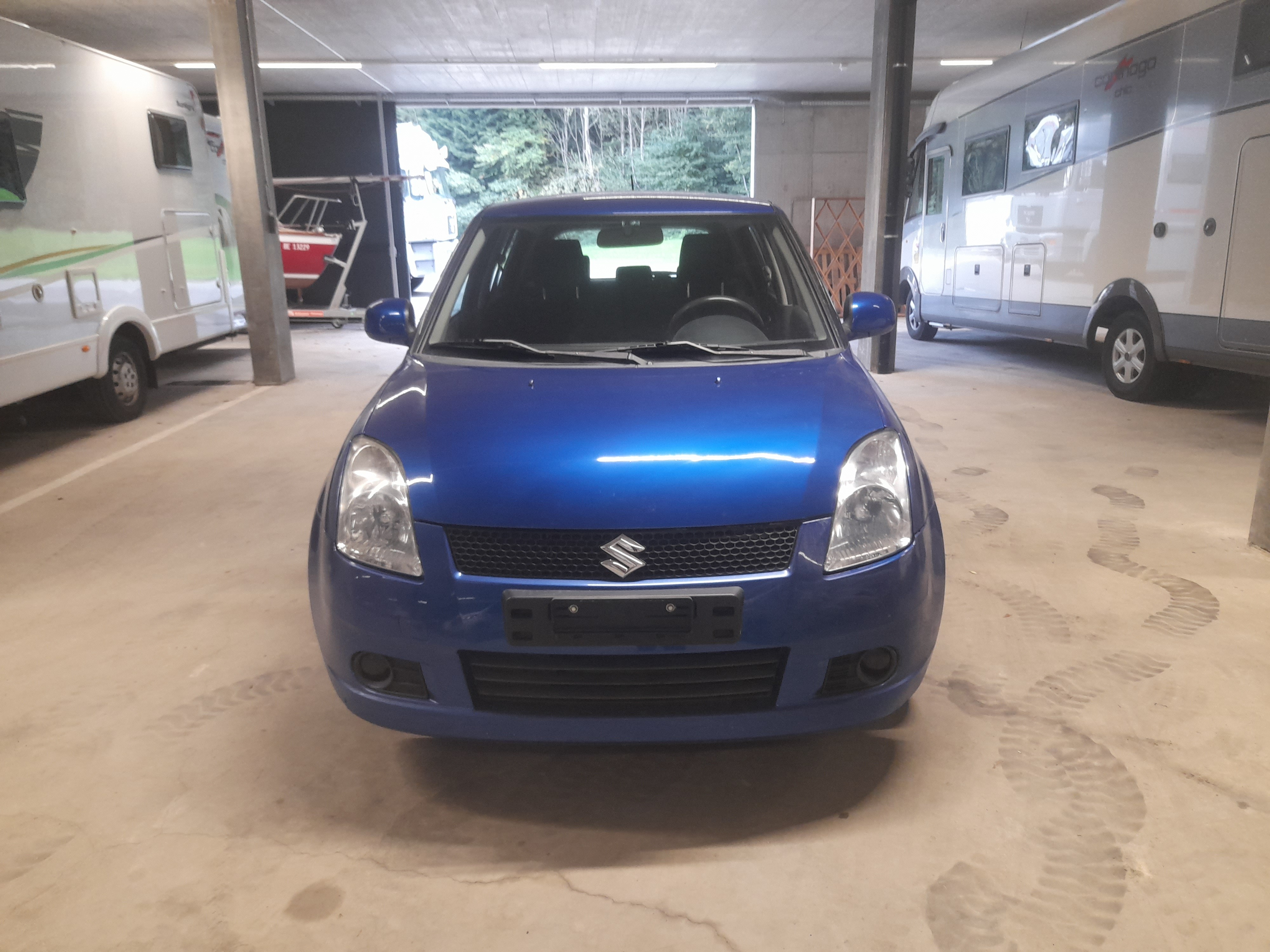 SUZUKI Swift 1.3i 16V GL 4x4