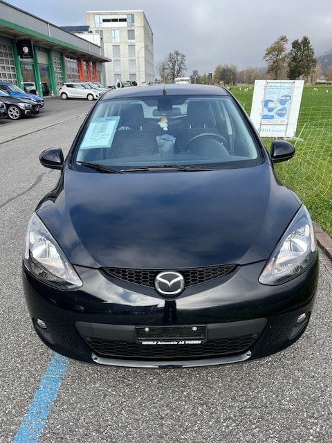 MAZDA 2 1.3i 16V Exclusive