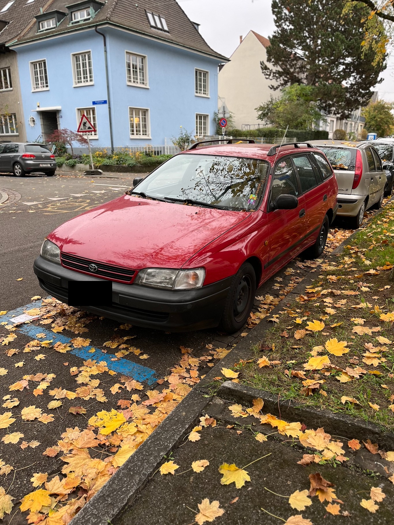 TOYOTA CARINA