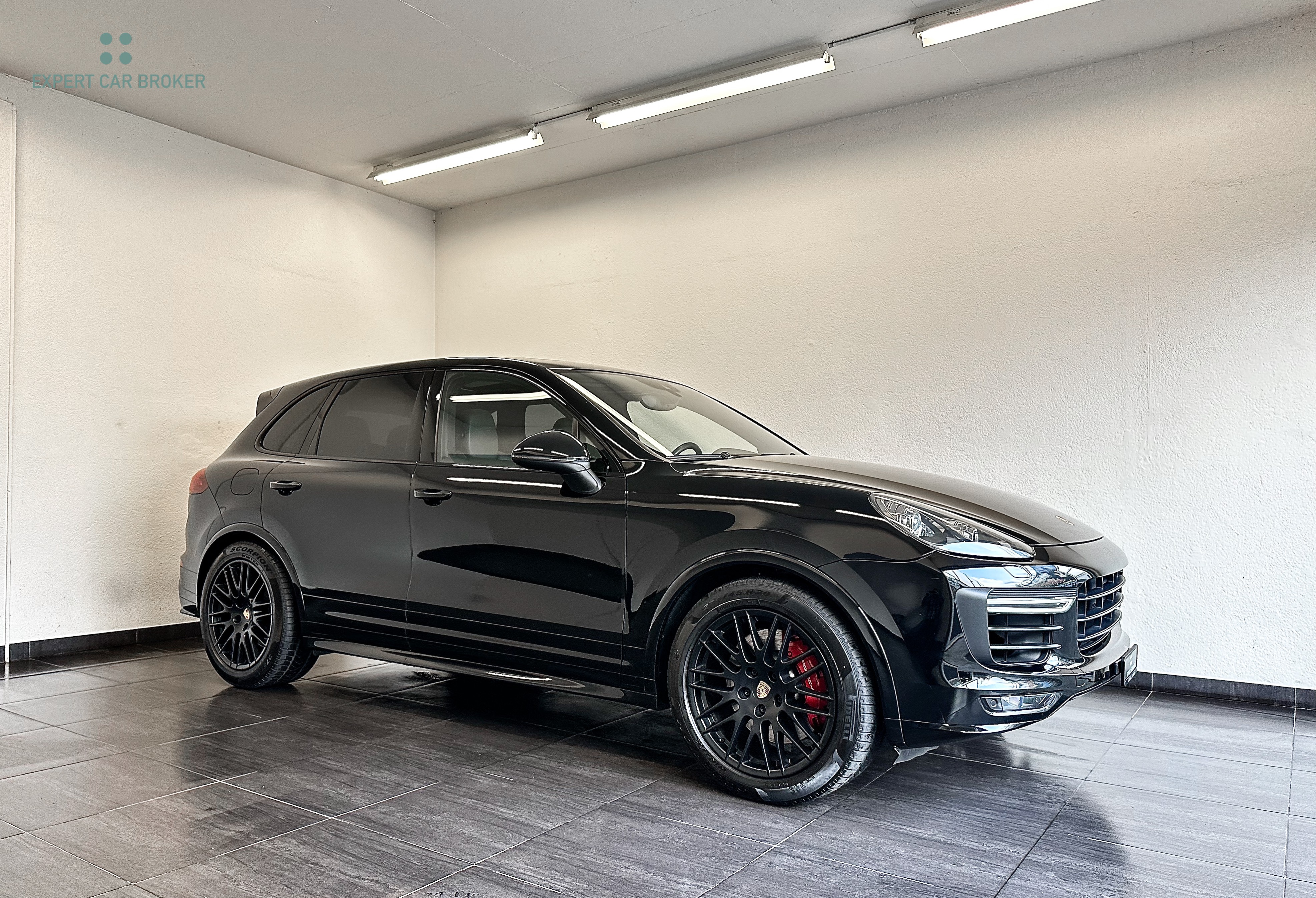 PORSCHE Cayenne GTS