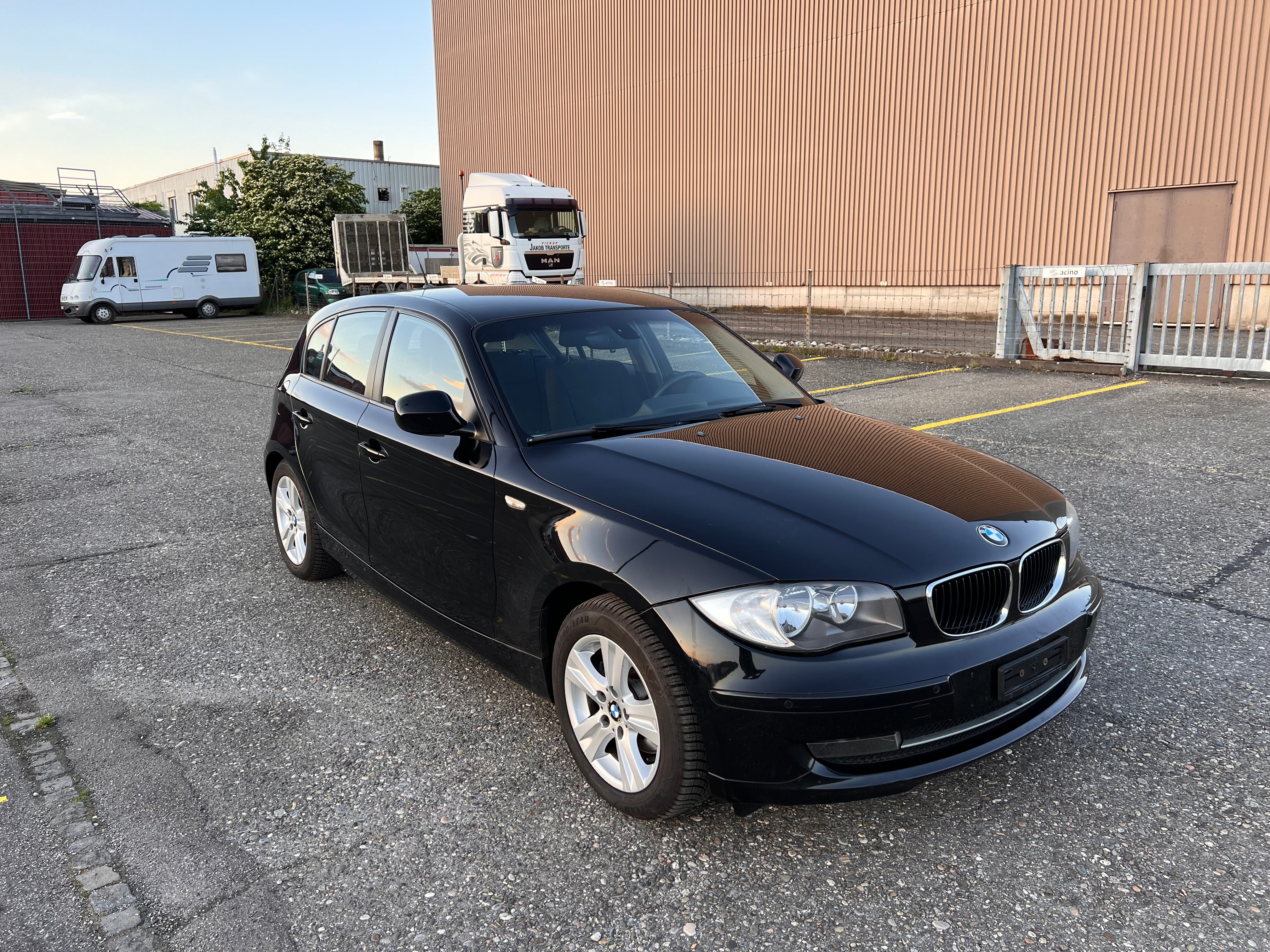 BMW 120