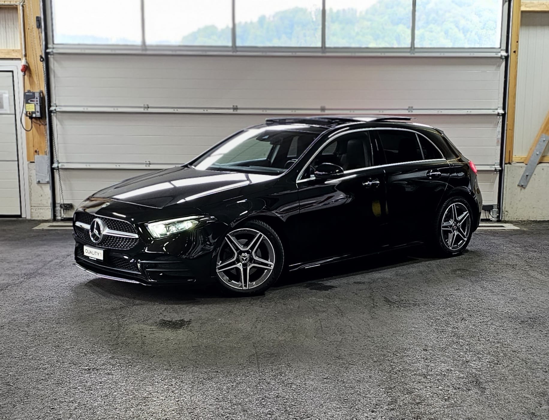 MERCEDES-BENZ A 200 d AMG Line 8G-DCT *CH FAHRZEUG*