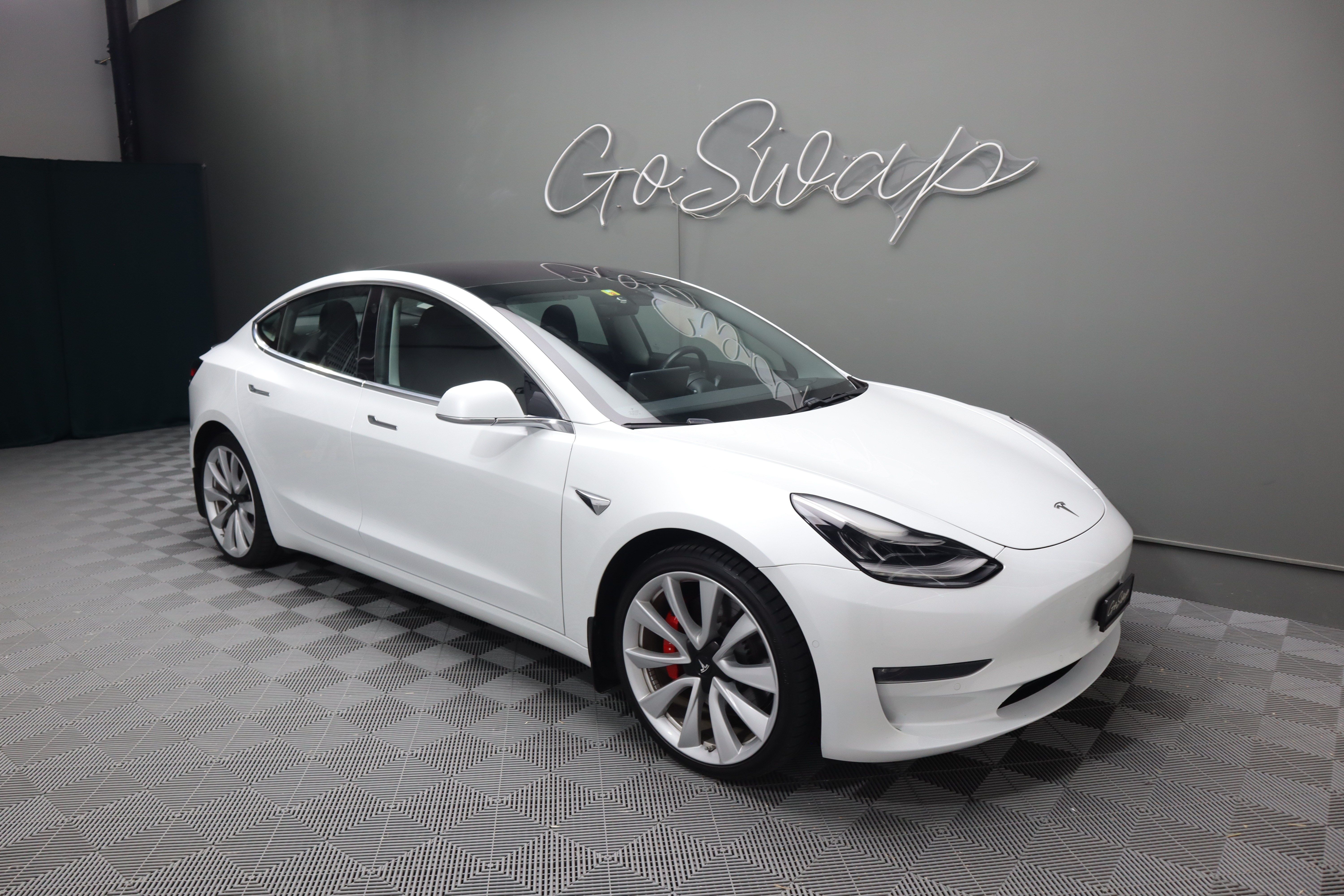 TESLA Model 3 Performance Dual Motor AWD