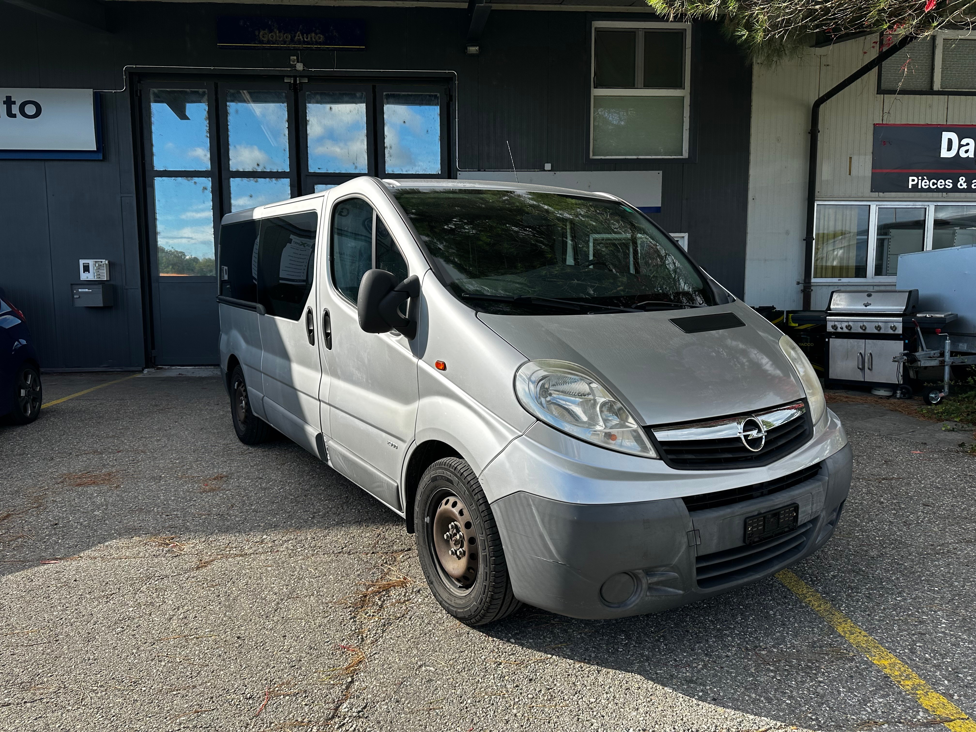 OPEL Vivaro 2.5 CDTI 2.9t L2H1