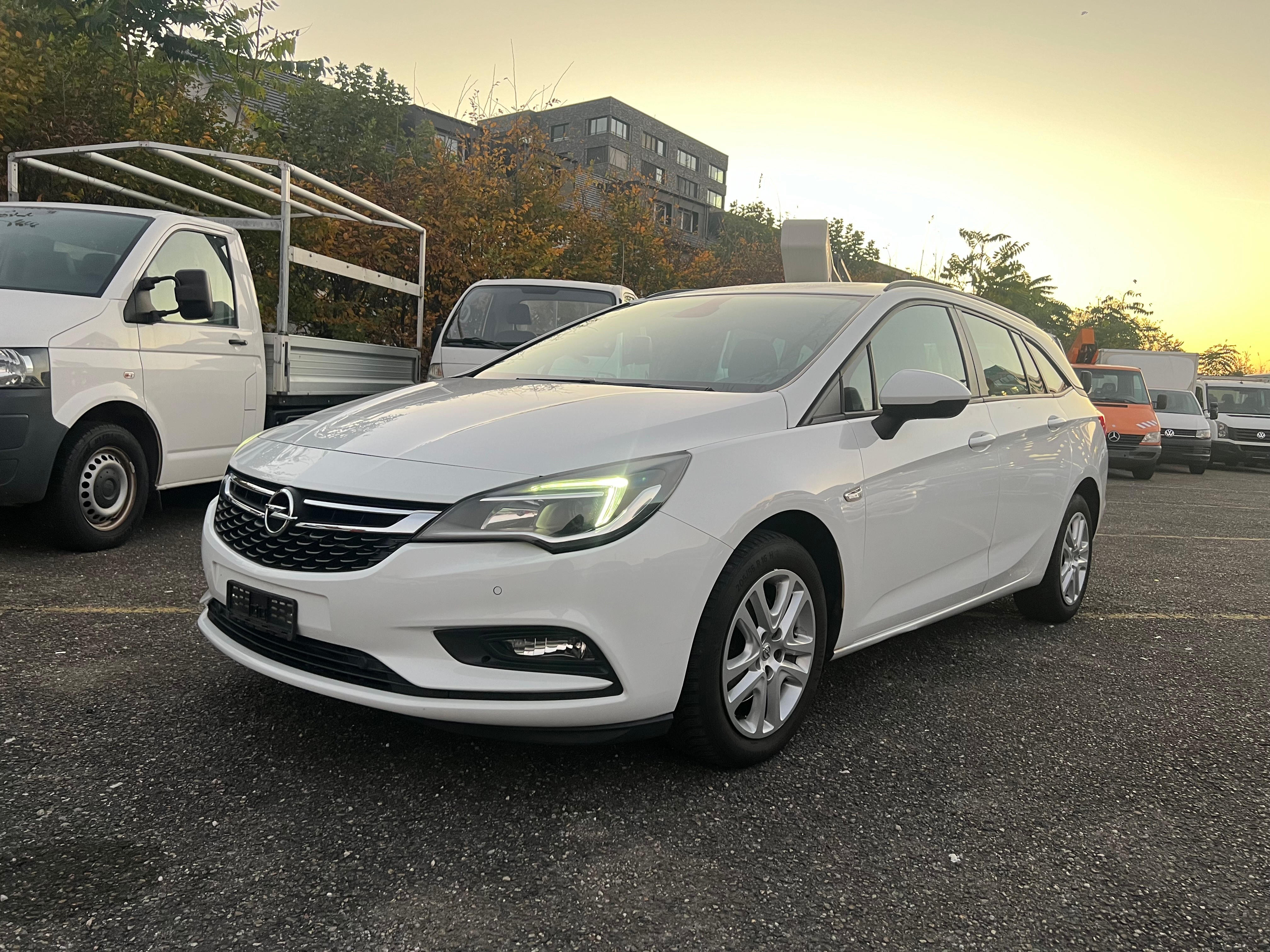 OPEL Astra Sports Tourer 1.6 CDTi ecoF Enjoy Automatic