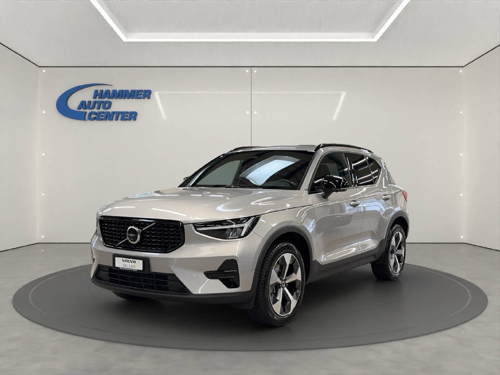 VOLVO XC40 2.0 B3 MH Plus Dark