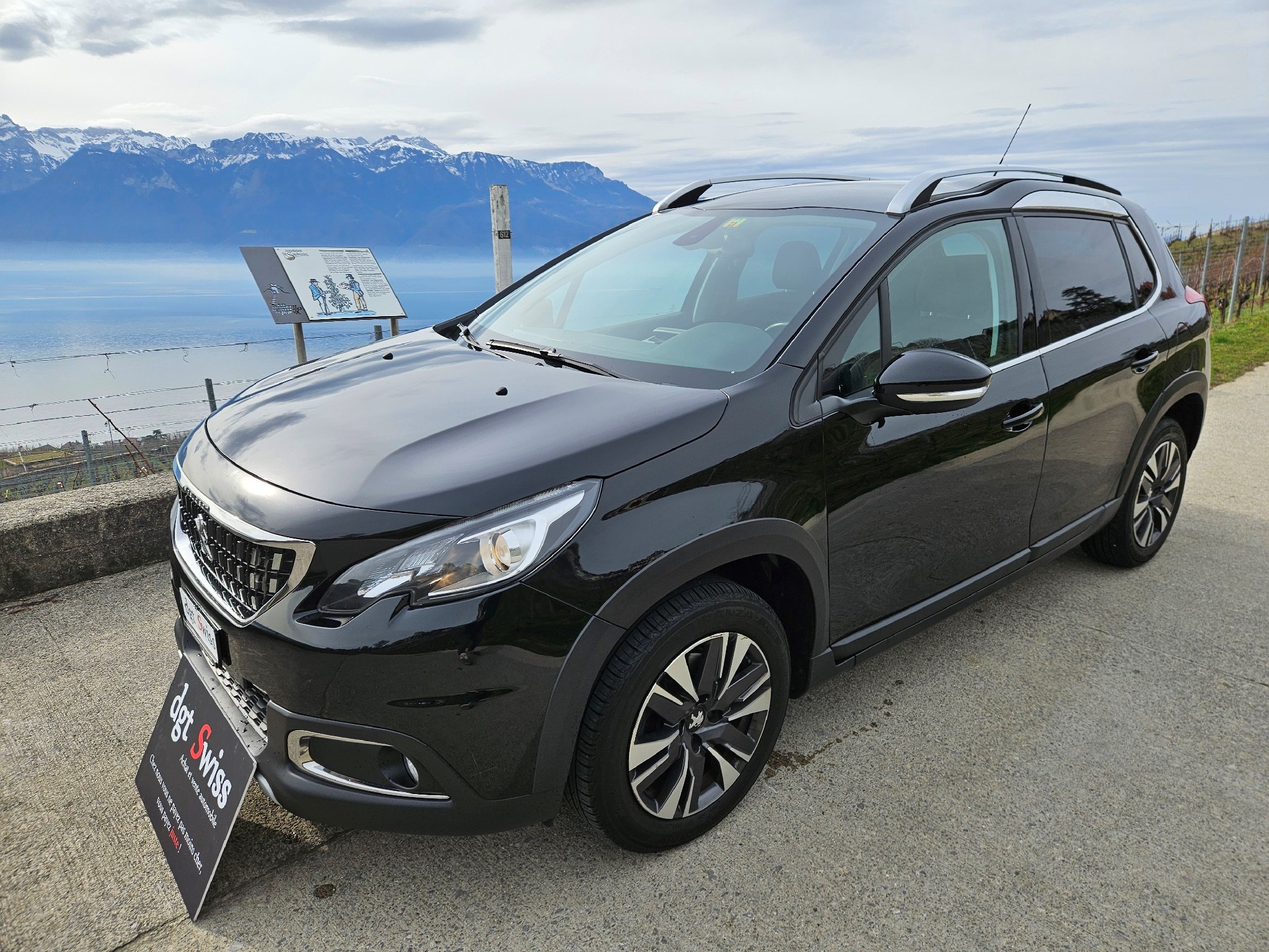 PEUGEOT 2008 1.2 PureTech Allure EAT6